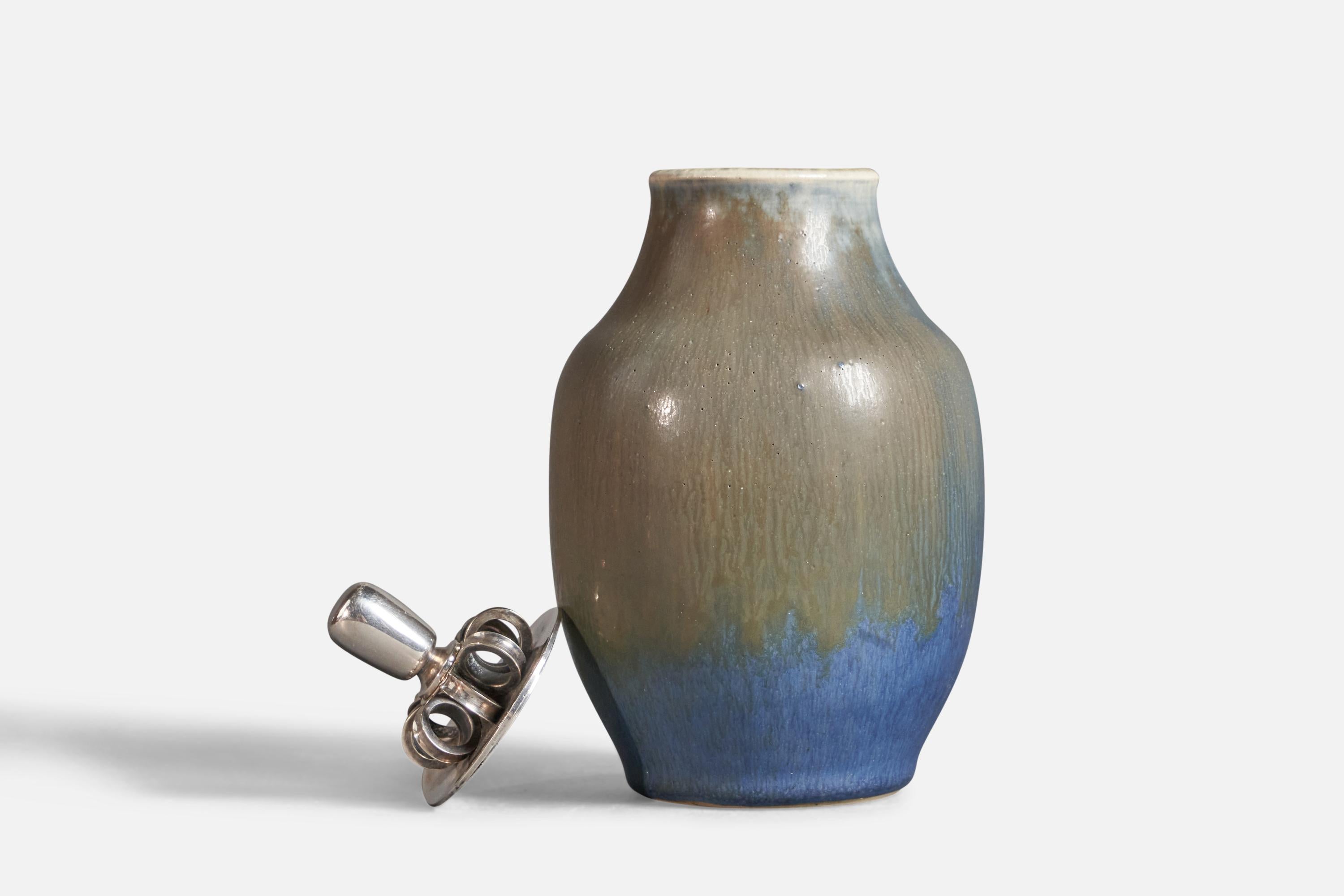 Michael Andersen, Vase mit Deckel, Steingut, Silberblech, Dänemark, 1960er Jahre (Mitte des 20. Jahrhunderts) im Angebot