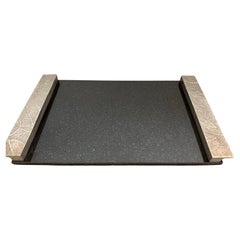 Tabla para quesos Michael Aram Botanical Leaf Granito negro y chapado en plata 13" x 8