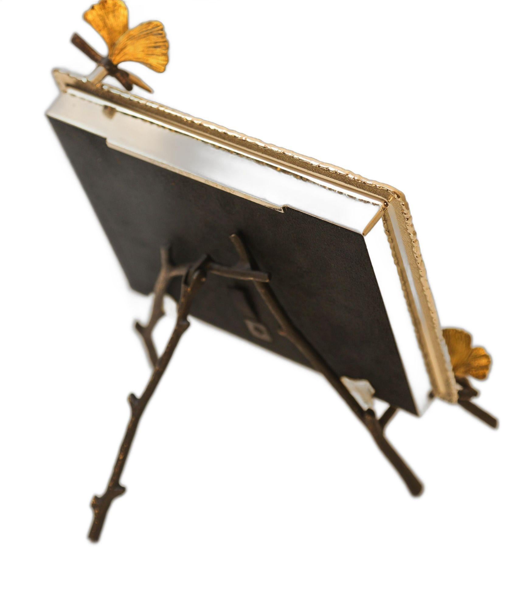 Michael Aram Butterfly Ginkgo Easel Photo Frame In Good Condition For Sale In Moreno Valley, CA