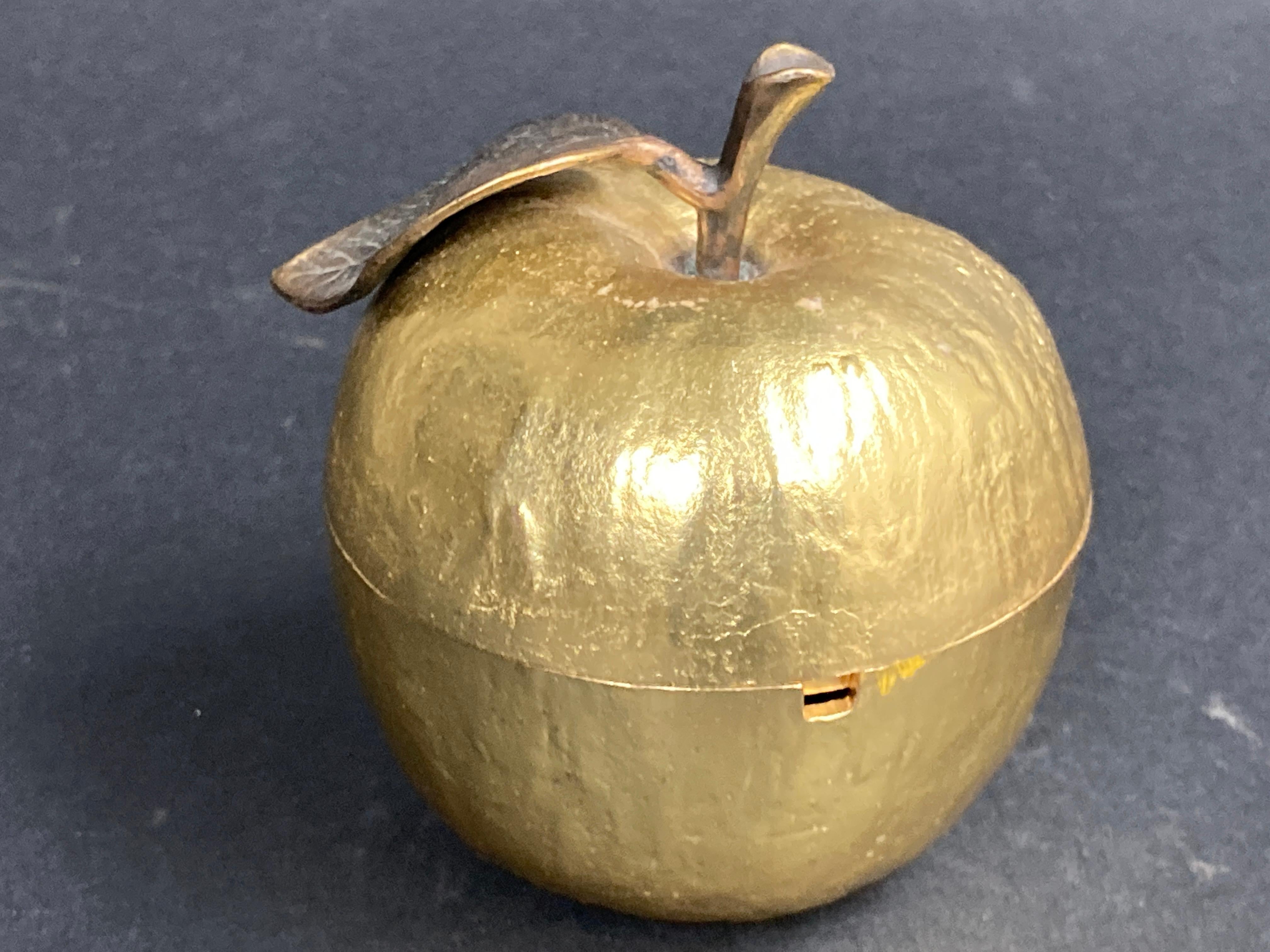 Michael Aram Gold Plated Apple Honey Pot 8