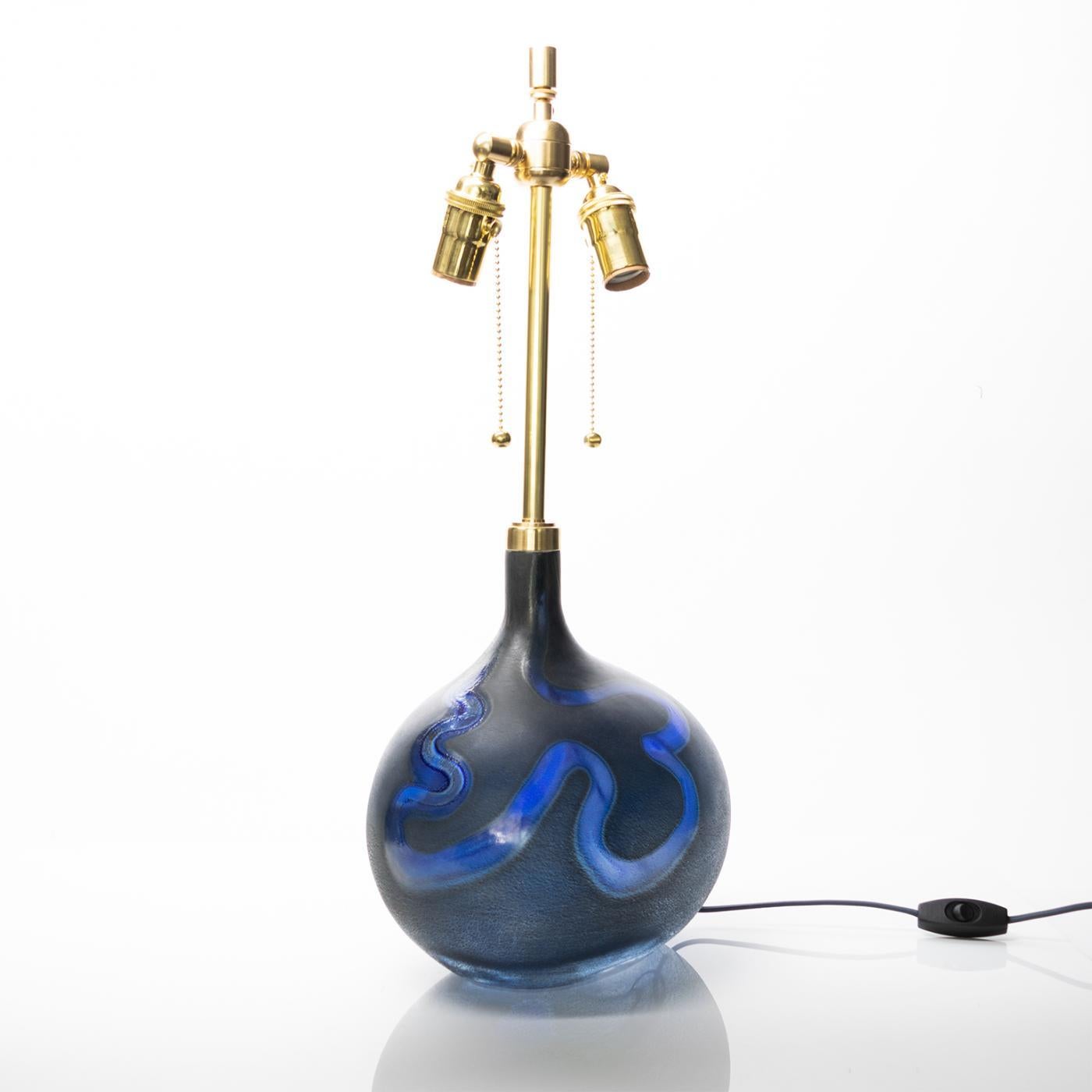 Scandinave Lampe de bureau en verre Michael Bang de forme asymétrique, pour Holmegaard, Danemark en vente