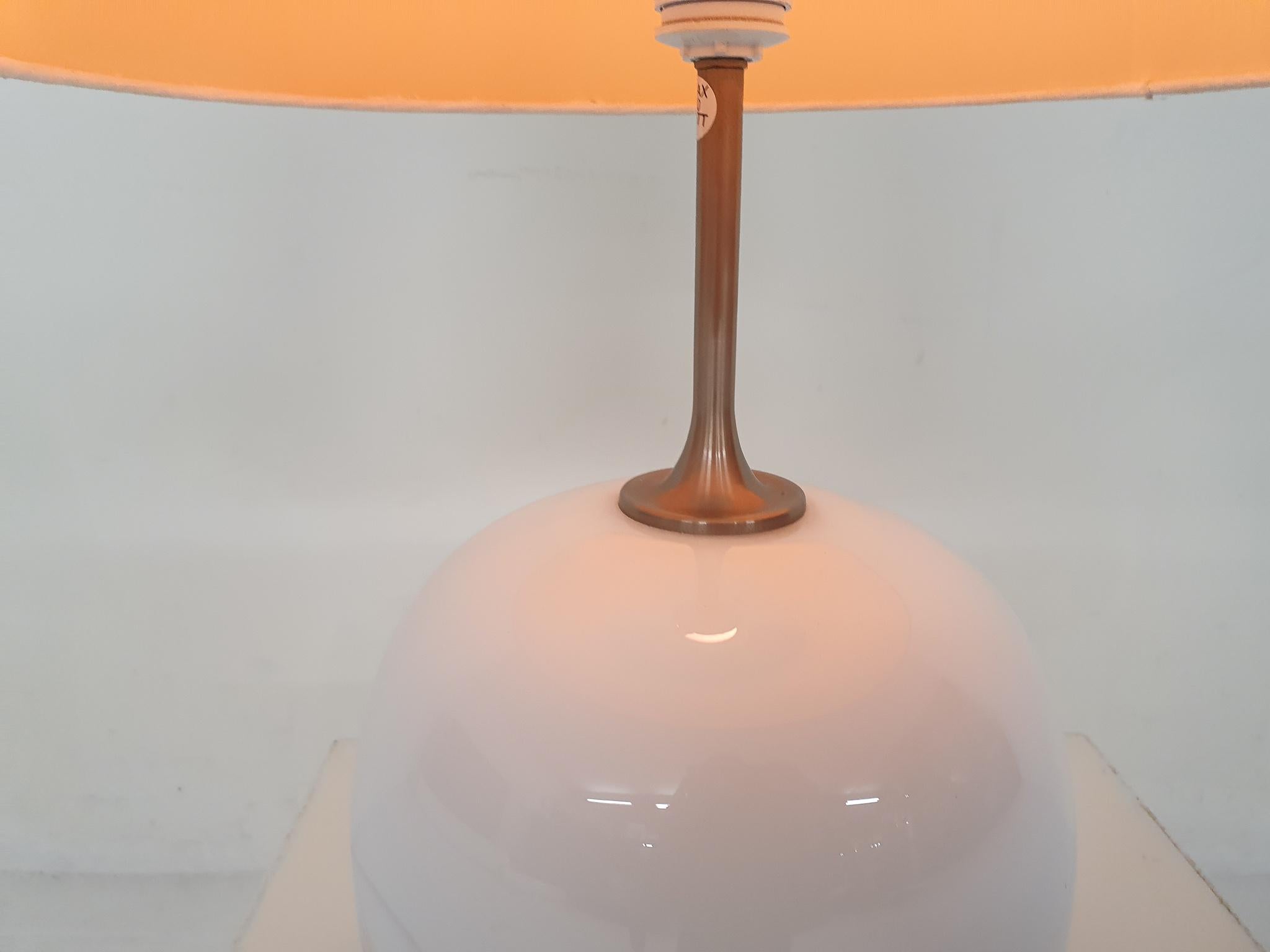 Lampe de bureau en verre « Sakura » de Michael Bang pour Holmegaard, Danemark, années 1980 en vente 1