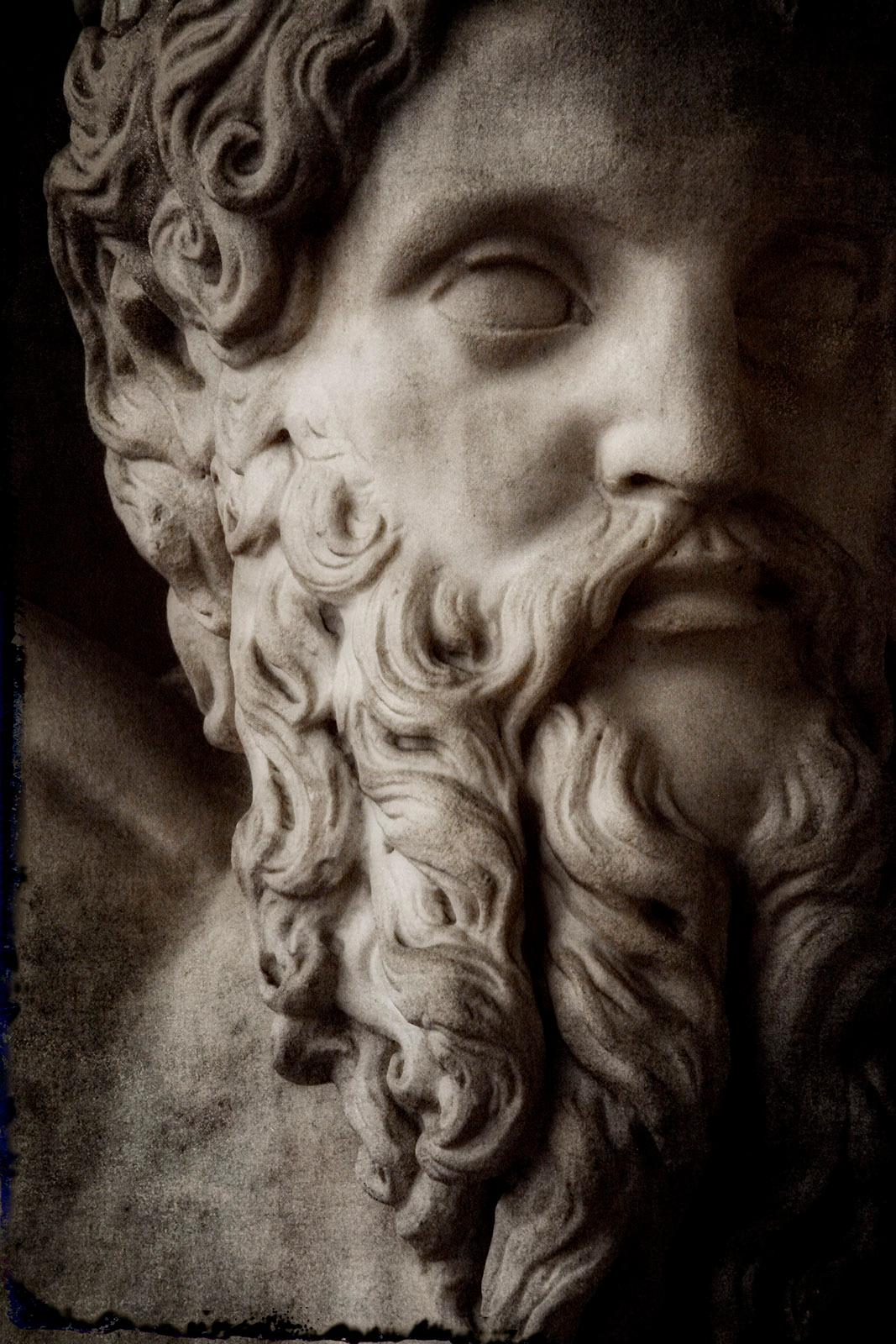 Italienisches Italia 2 – signierter Pigmentdruck in limitierter Auflage, Skulptur, griechischer Gott, Mythologie