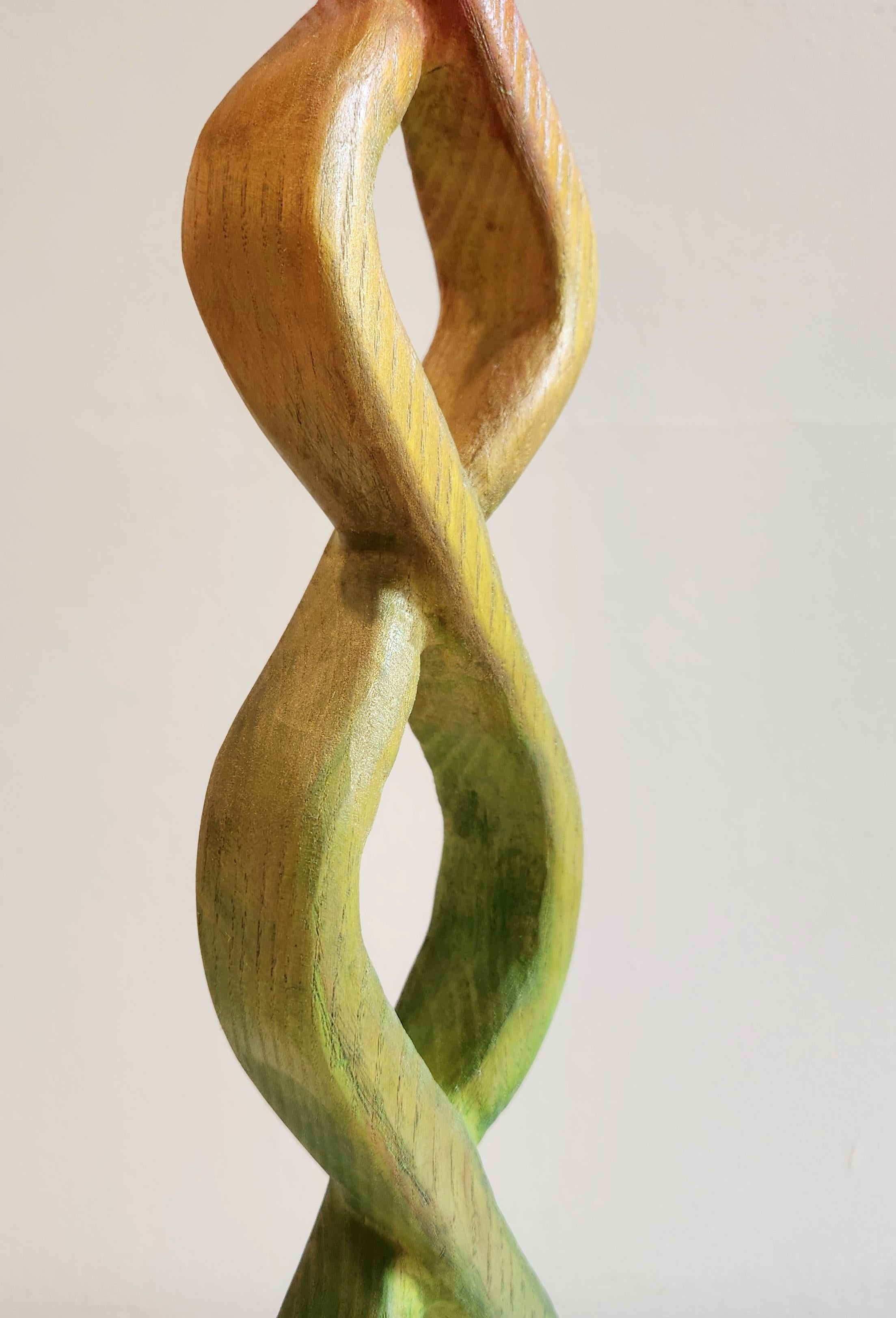 Scultura in Wood dipinta -- ROYGBLUE in vendita 2
