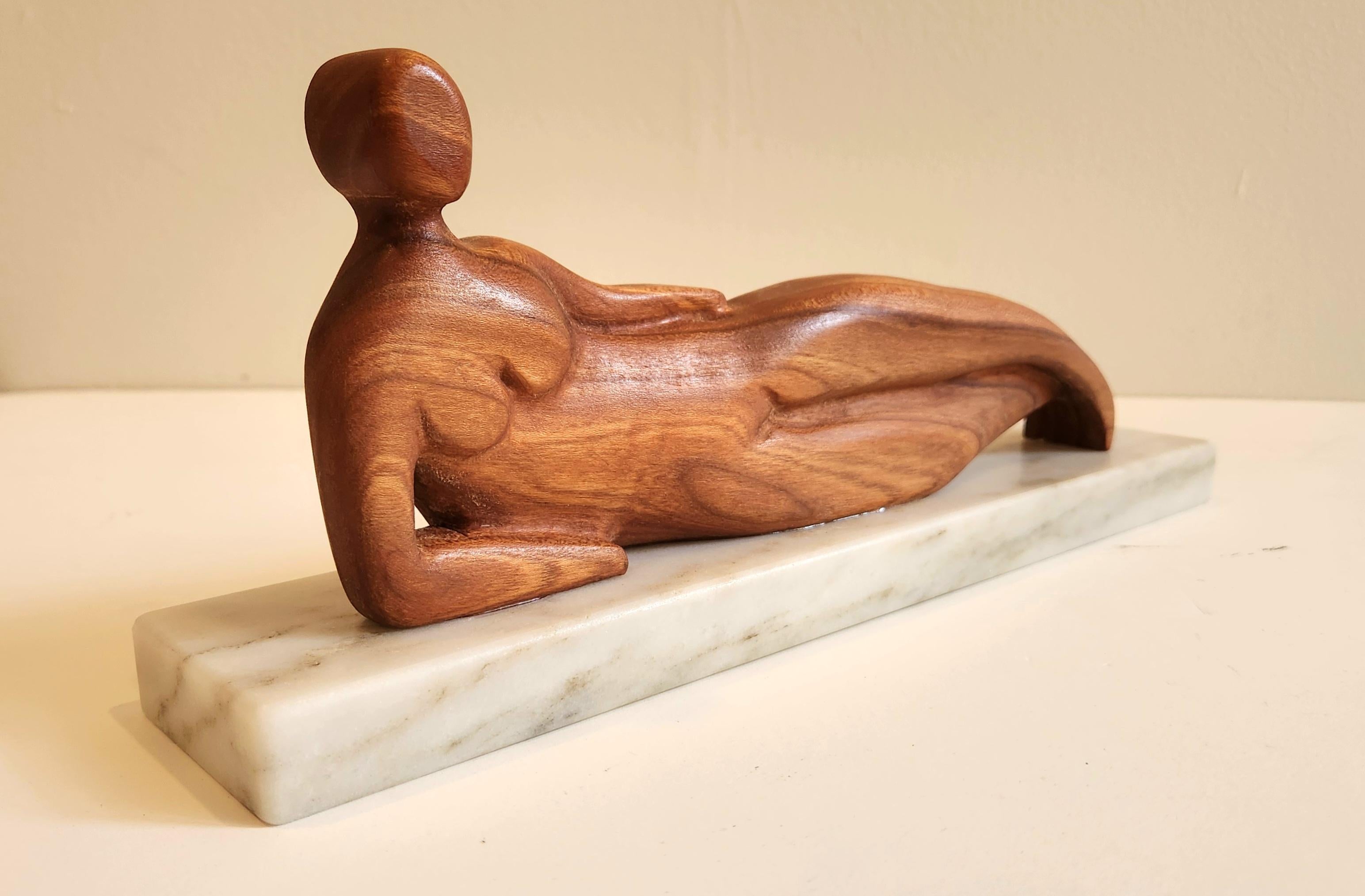 Scultura in Wood su Marmo -- Riposo Rubenesco - Sculpture di Michael Barrett