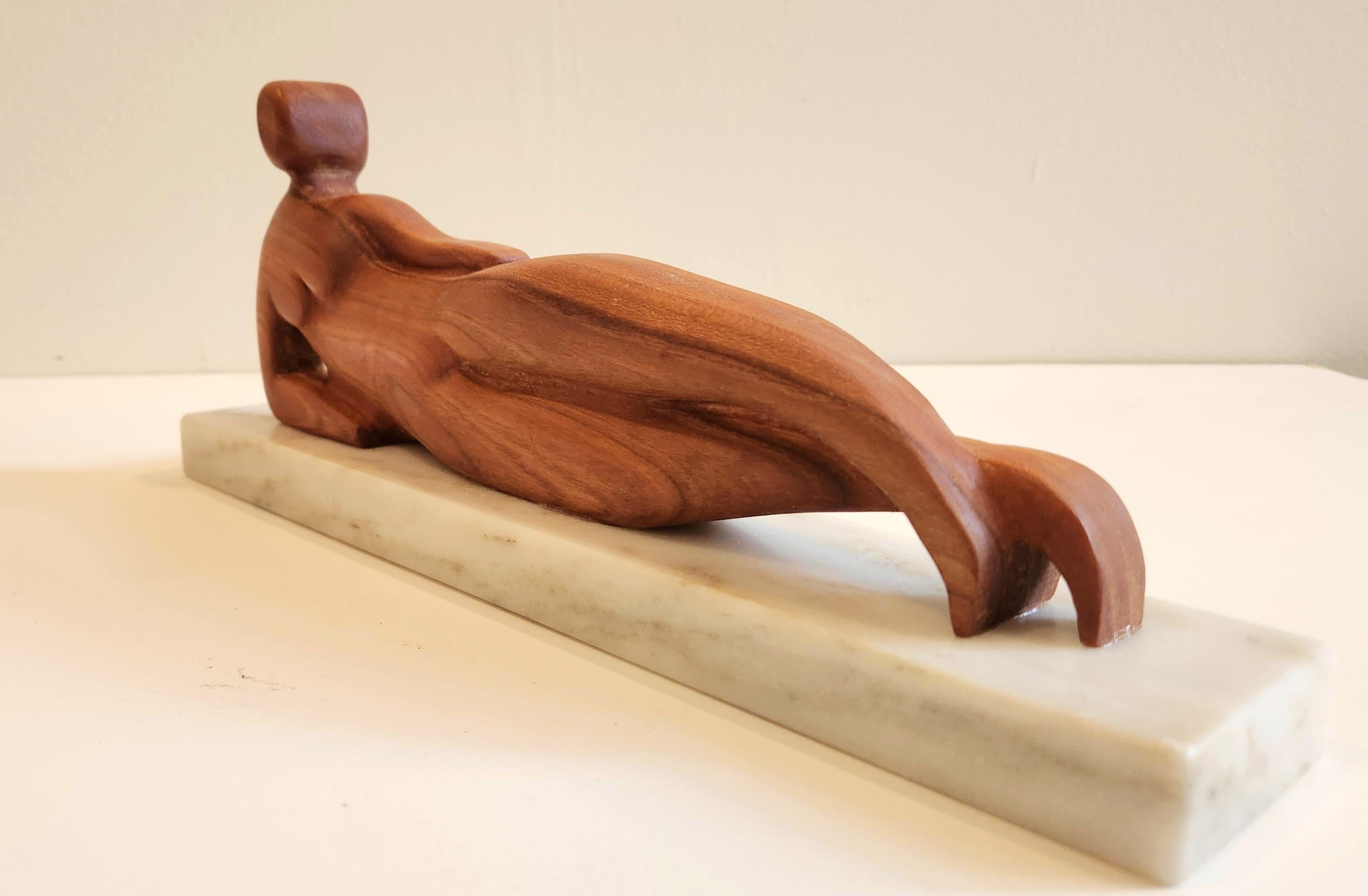 Scultura in Wood su Marmo -- Riposo Rubenesco - Sculpture Contemporaneo di Michael Barrett