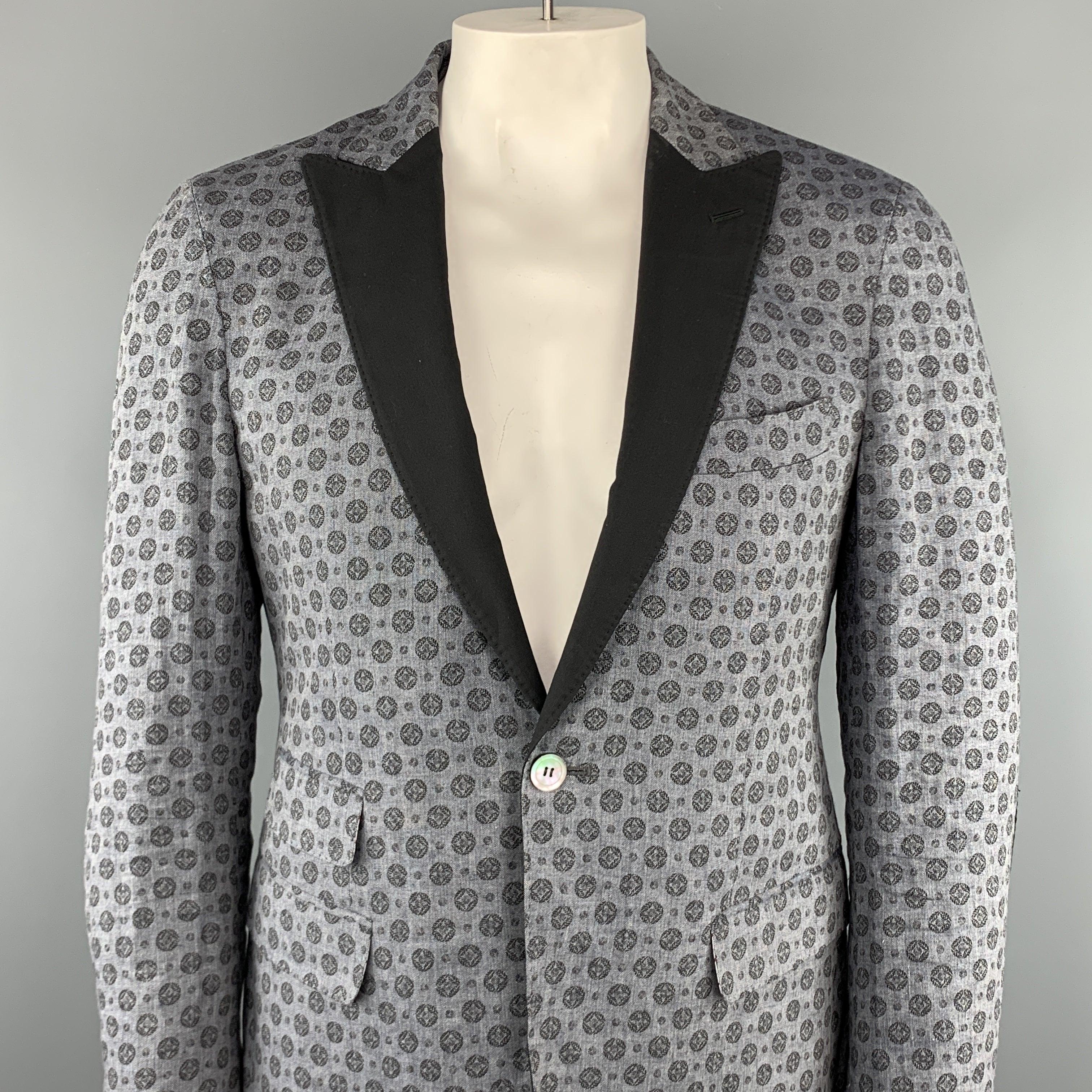 MICHAEL BASTIAN Sport Coat comes in a gray print linen featuring a peak lapel style, elbow patches, and a single button closure. Made in Italy.
Excellent
Pre-Owned Condition. 

Marked:   50 

Measurements: 
 
Shoulder: 18 inches 
Chest: 40 inches