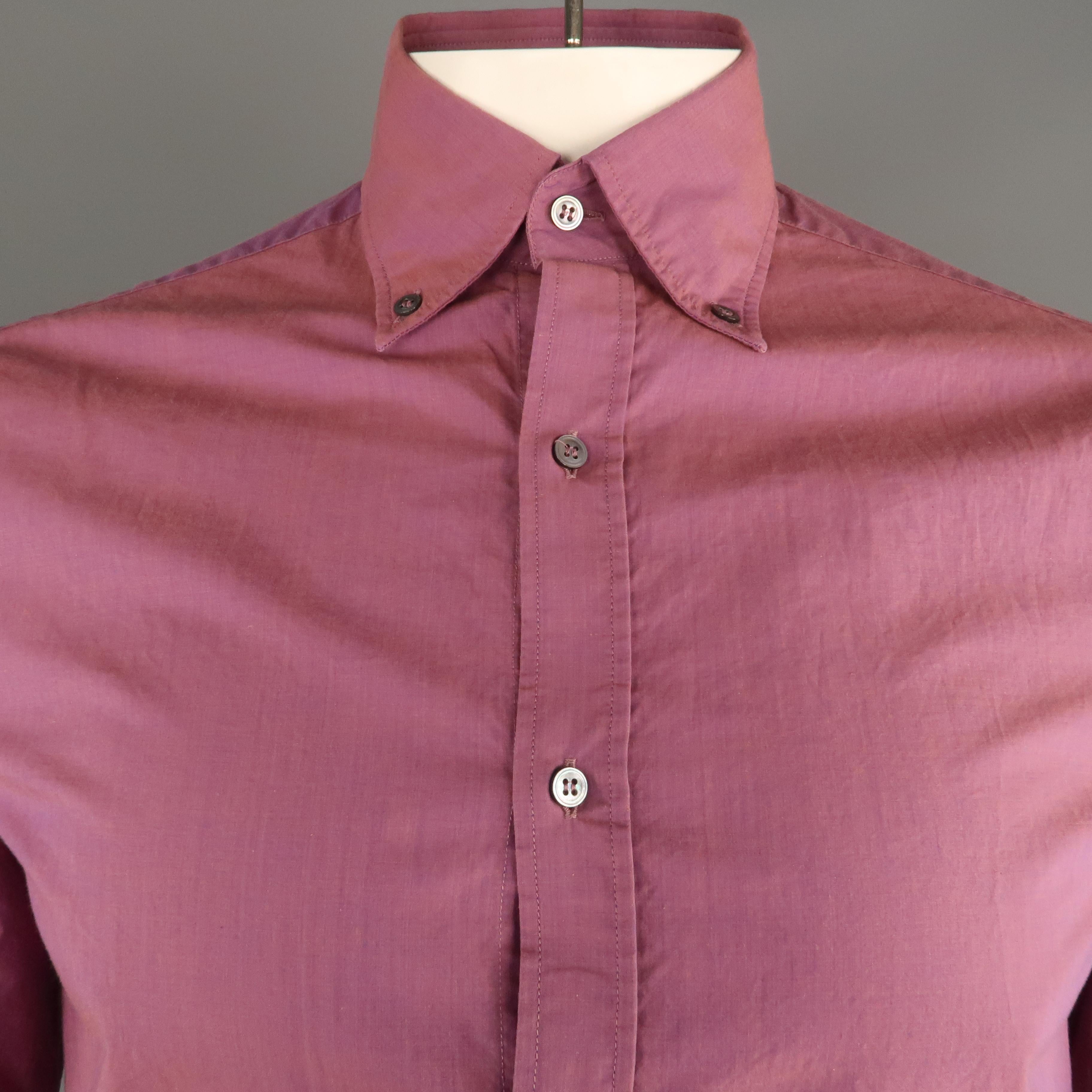 MICHAEL BASTIAN long sleeve shirt comes in a magenta cotton featuring a button-down collar. Comes with tag. Made in Italy.
 
Very Good Pre-Owned Condition.
Marked: 39/15.5
 
Measurements:
 
Shoulder:  18.5 in.
Chest: 42 in.
Sleeve: 26.5 in.
Length:
