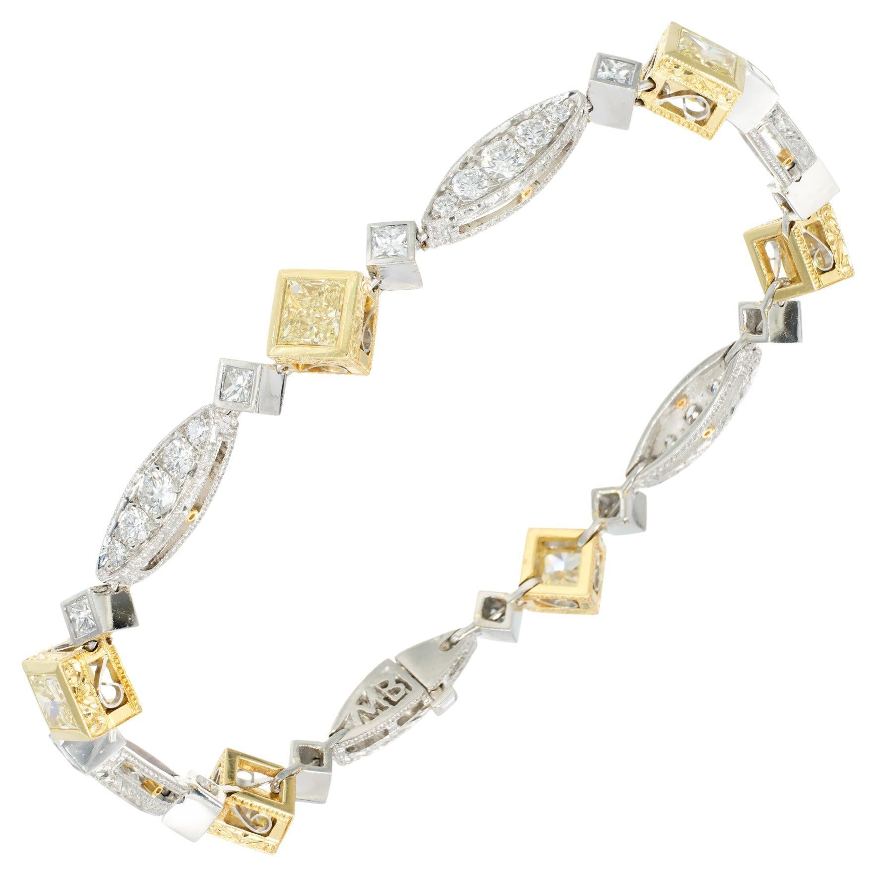 Michael Beaudry Bracelet en or et platine avec diamants jaunes fantaisie naturels de 3,95 carats