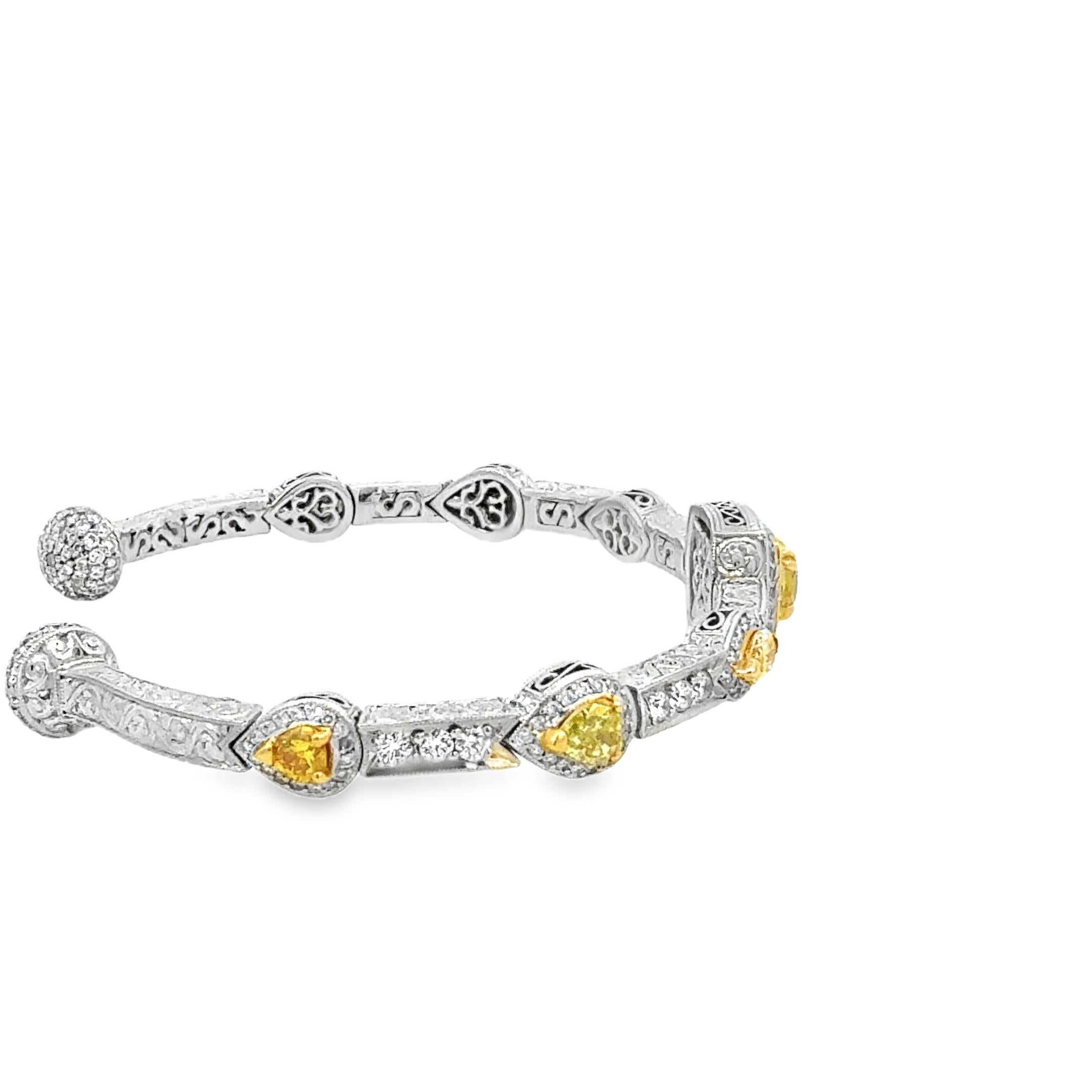 Bracciale con diamanti colorati di Michael Beaudry in vendita 7