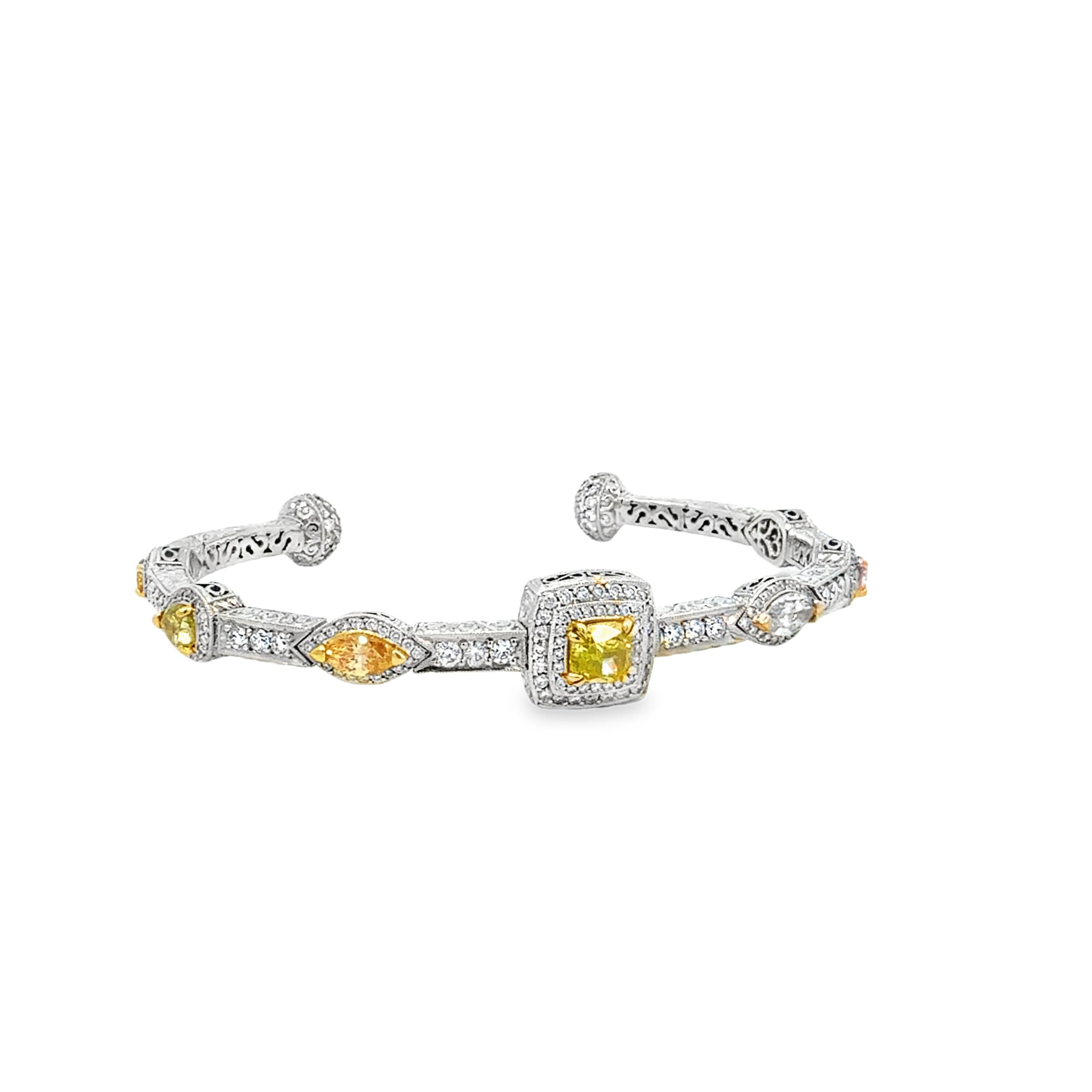 Bracciale con diamanti colorati di Michael Beaudry in vendita 3