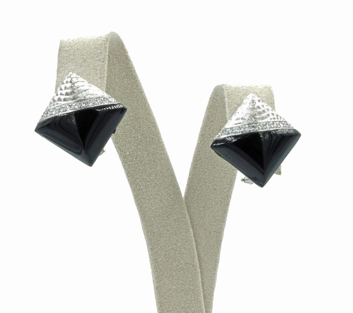 Michael Beaudry Onyx and Diamond Earrings with .40 CTW of Diamonds in Platinum For Sale 5