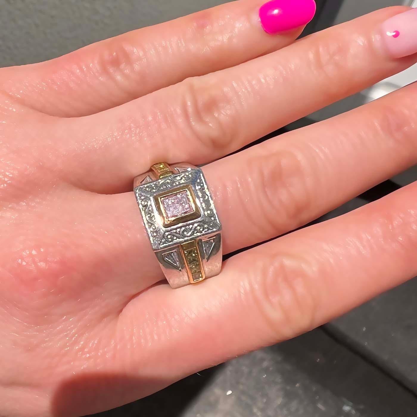 Michael Beaudry Bague de cocktail en diamants jaunes et roses Unisexe en vente