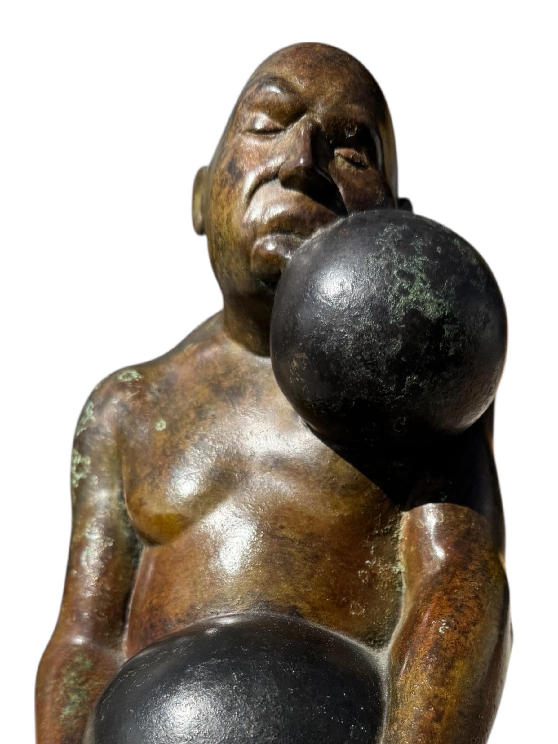 Una statua in bronzo dal titolo 