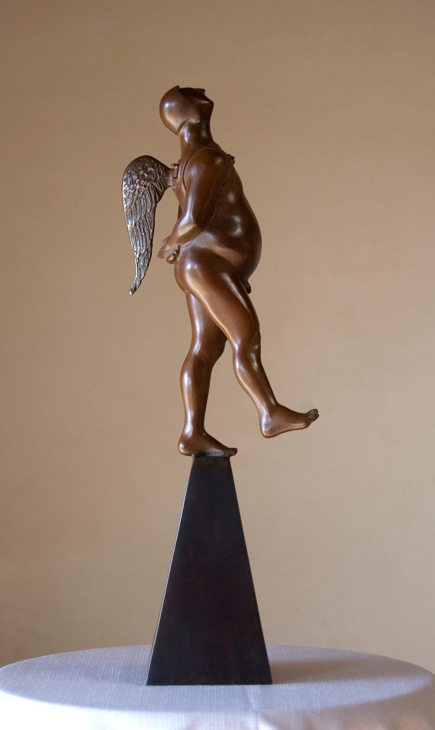 Michael Bergt Nude Sculpture – Gefallener Engel