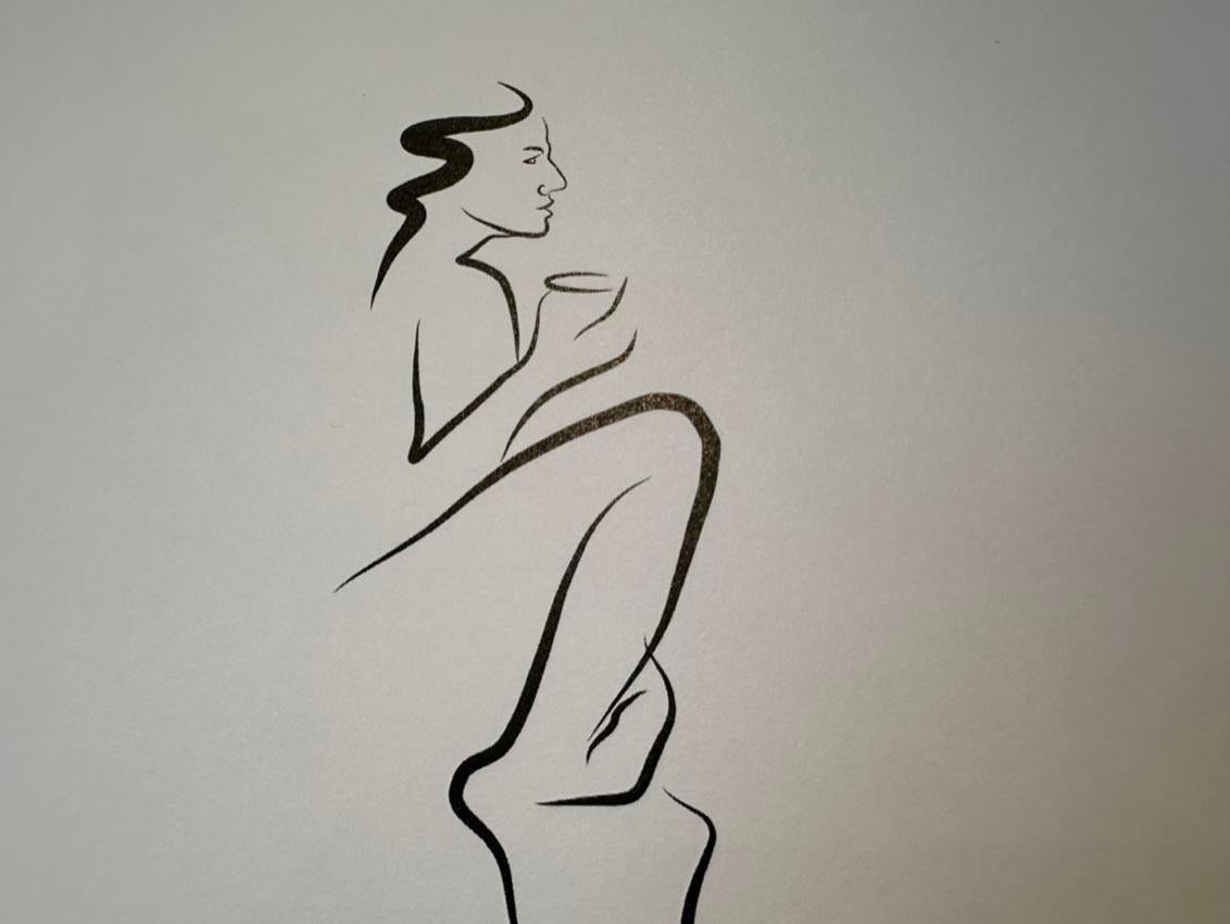 Haiku #51, 1/50 - Digitale Vektor-Zeichnung Sitzende weibliche Aktfigur Nippel Kaffee im Angebot 3