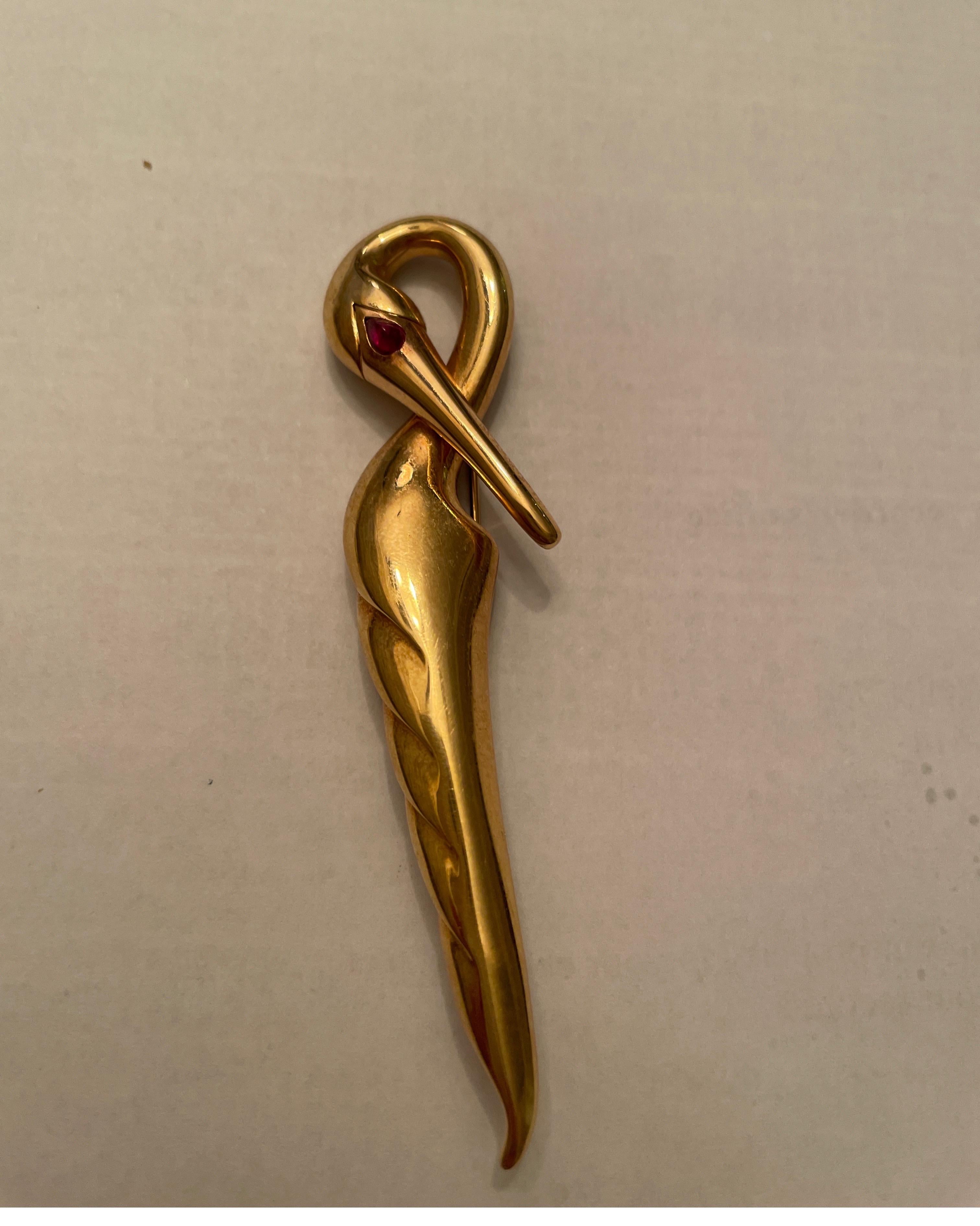 Contemporary Michael Bondanza 18 Karat Yellow Gold Swan Pin For Sale