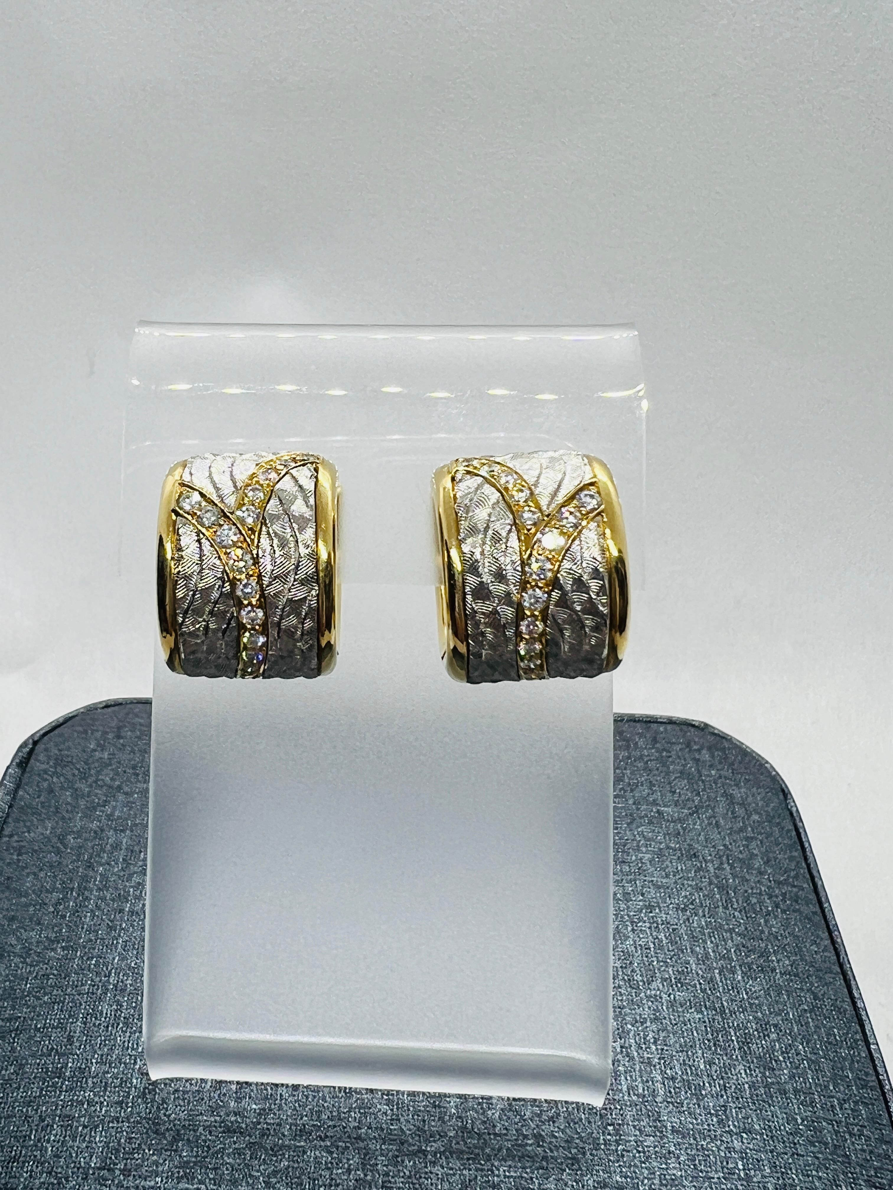 Contemporary Michael Bondanza 22 Venti Hoop Earrings 18K yellow Gold Platinum & Diamond  For Sale