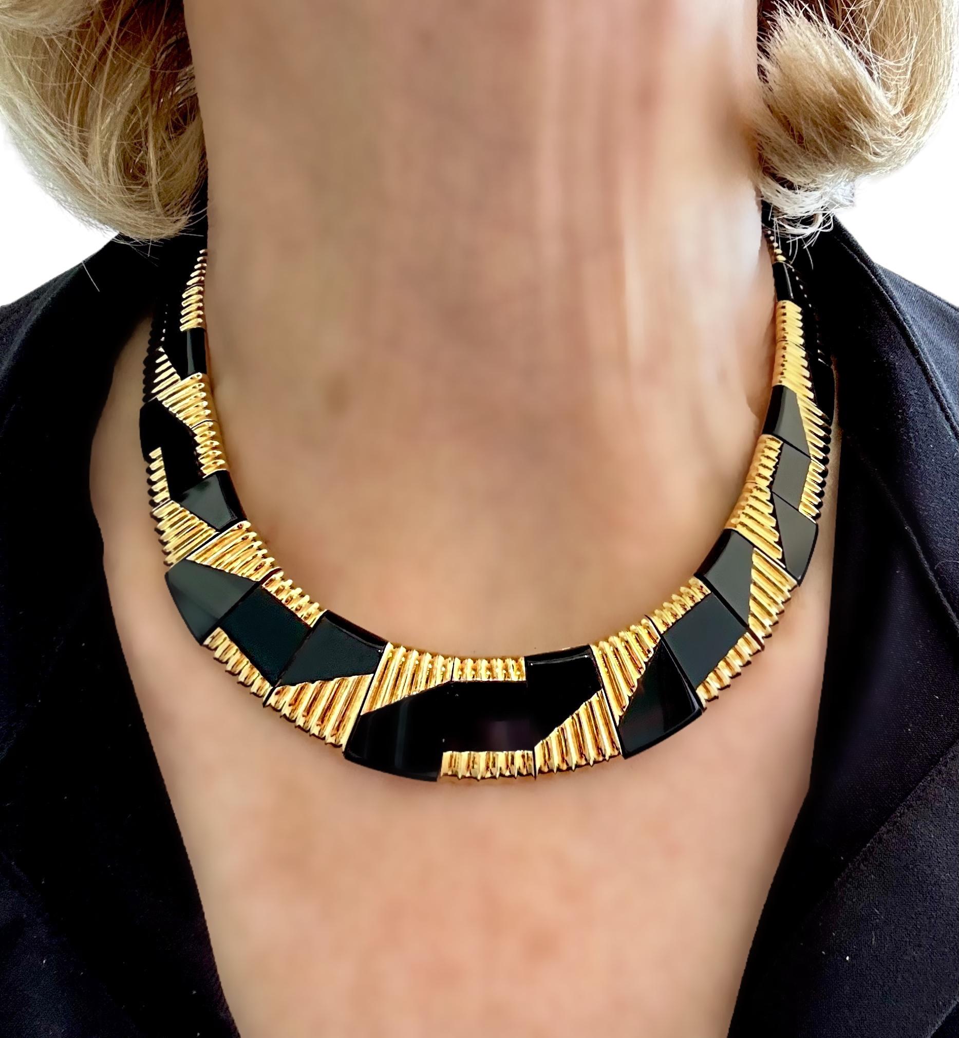 Michael Bondanza Collier ras de cou en or jaune 18 carats et onyx noir fuselé en vente 6