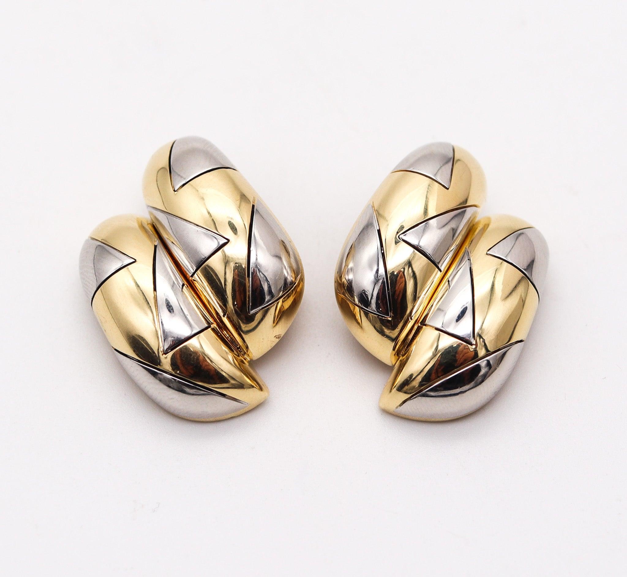 Moderniste Clips d'oreilles MICHAEL BONDANZA en platine et or jaune 18 carats en vente