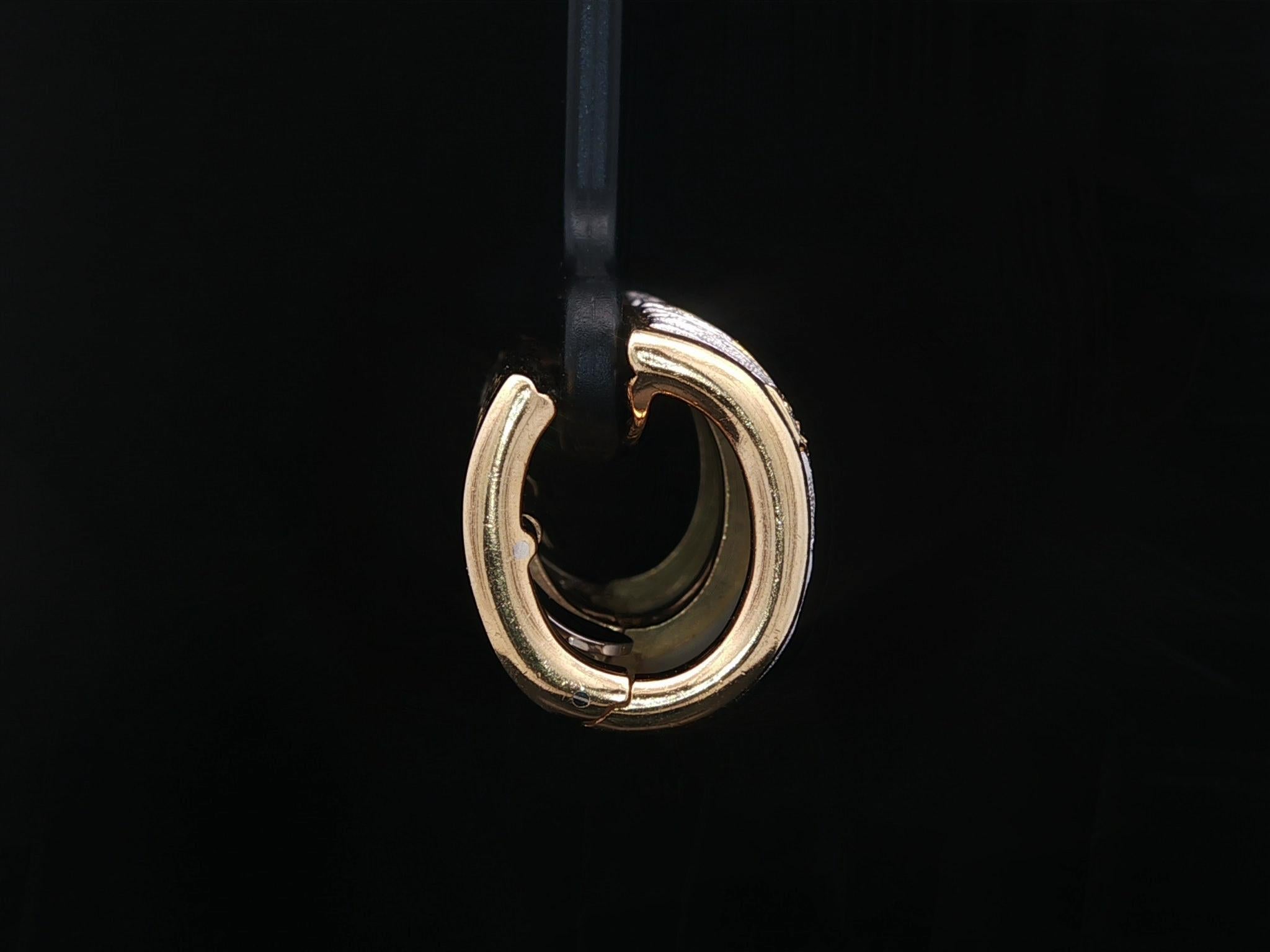 Michael Bondanza Boucles d'oreilles à pince en or 18k et platine avec diamants gravés à la main en vente 8