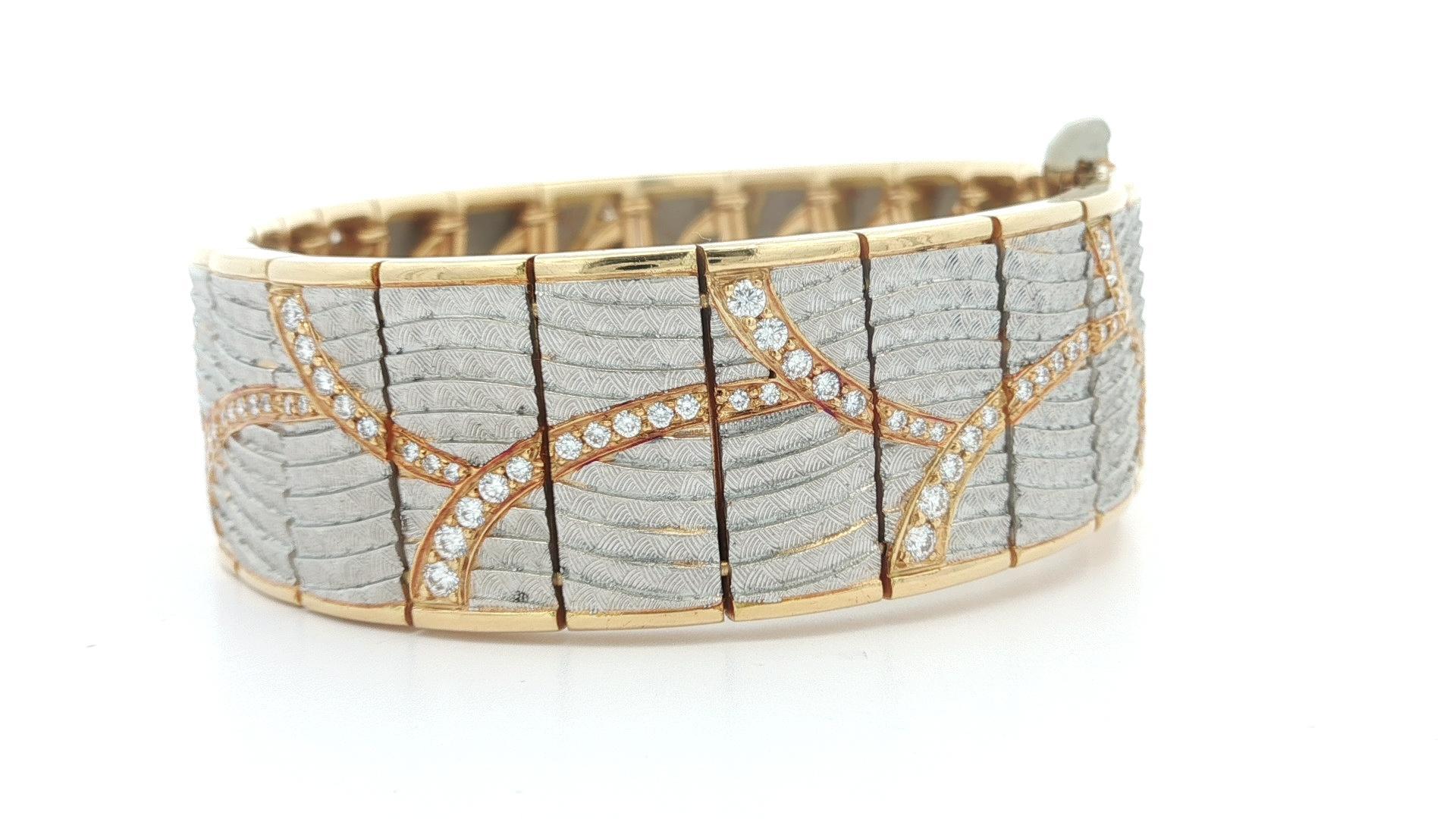 Michael Bondanza Bracciale largo Venti in oro 18k e platino con diamanti incisi a mano In condizioni ottime in vendita a Montclair, NJ