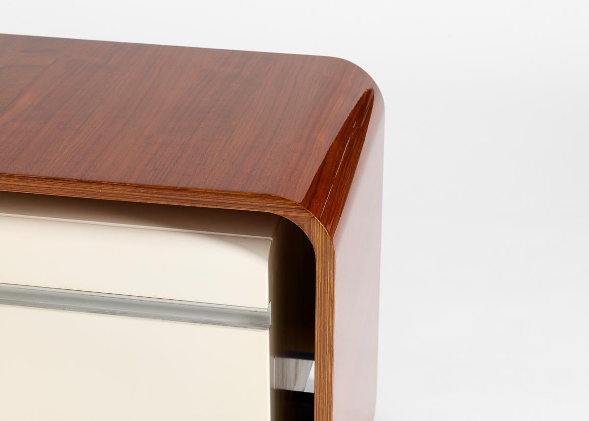 Michael Boyer, Directeur, Minimalistisch-modernes Sideboard, Frankreich, um 1970 (Furnier) im Angebot