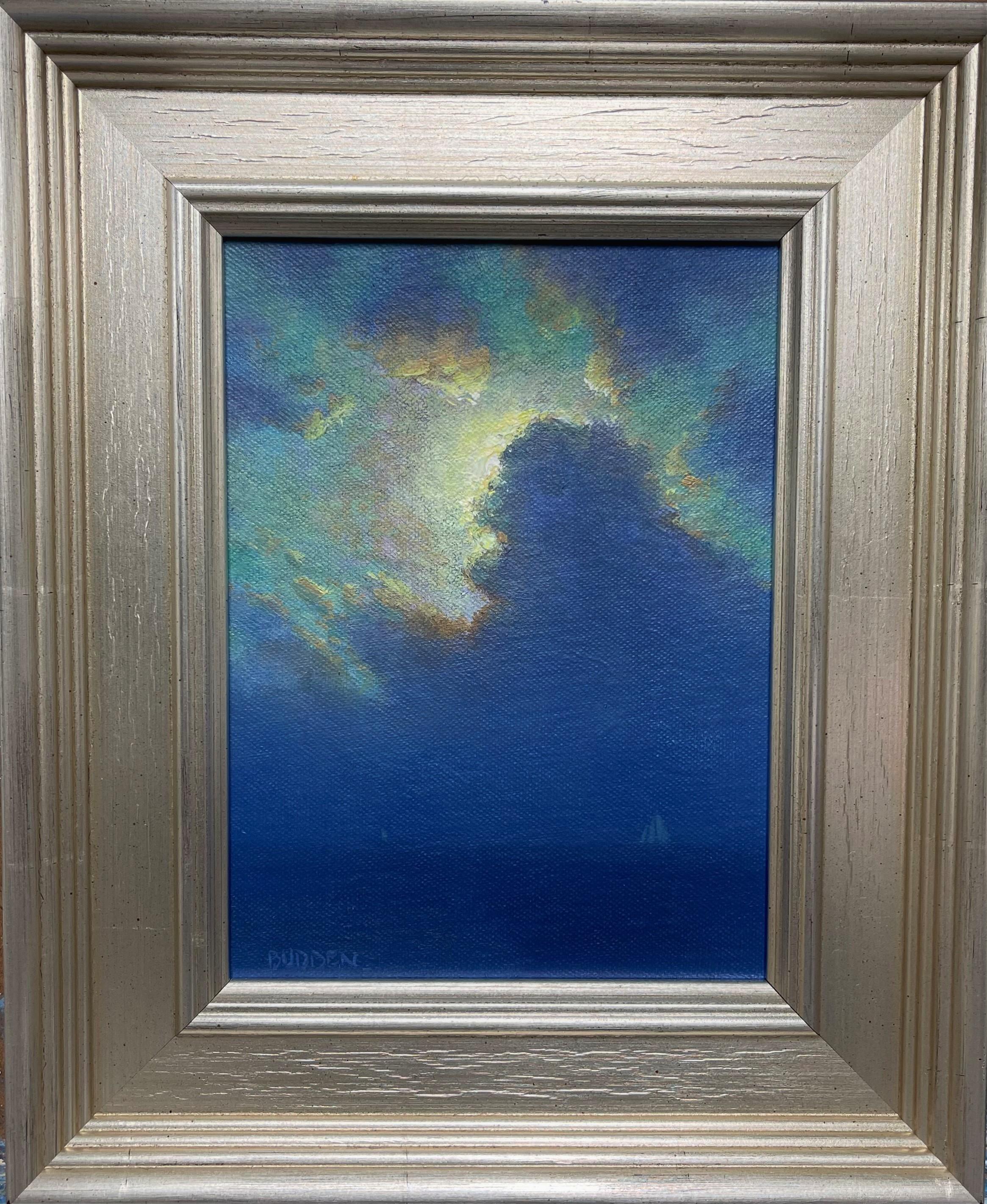 Bajo la luz de la luna
óleo/panel 6 x 8 imagen
Bajo la luz de la luna es una pintura al óleo sobre lienzo del galardonado artista contemporáneo Michael Budden, que muestra un paisaje marino nocturno de singular belleza, con barcos de vela en el