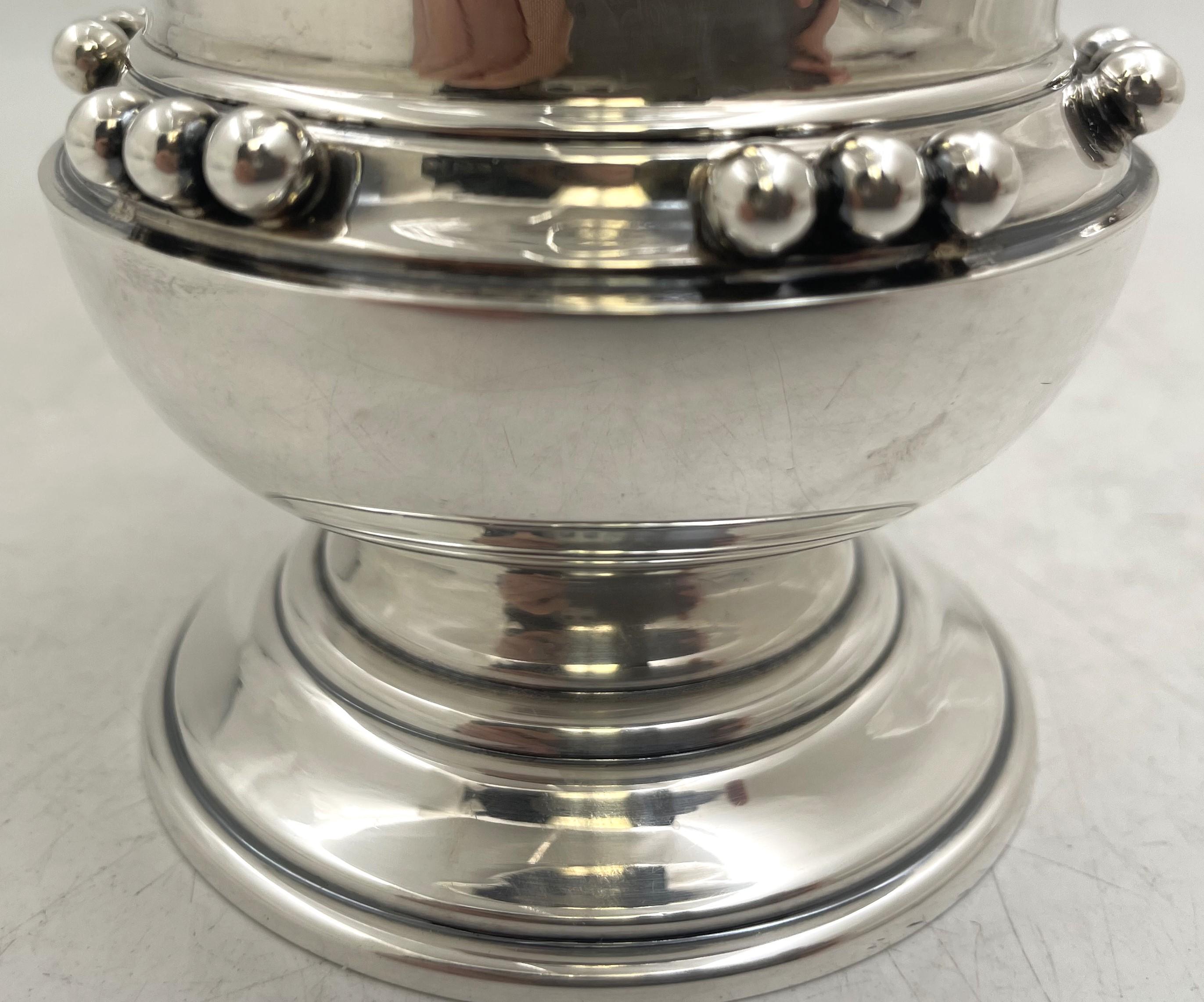Michael C. Fina Sterling Silver Vase in Mid-Century Modern Style (20. Jahrhundert) im Angebot
