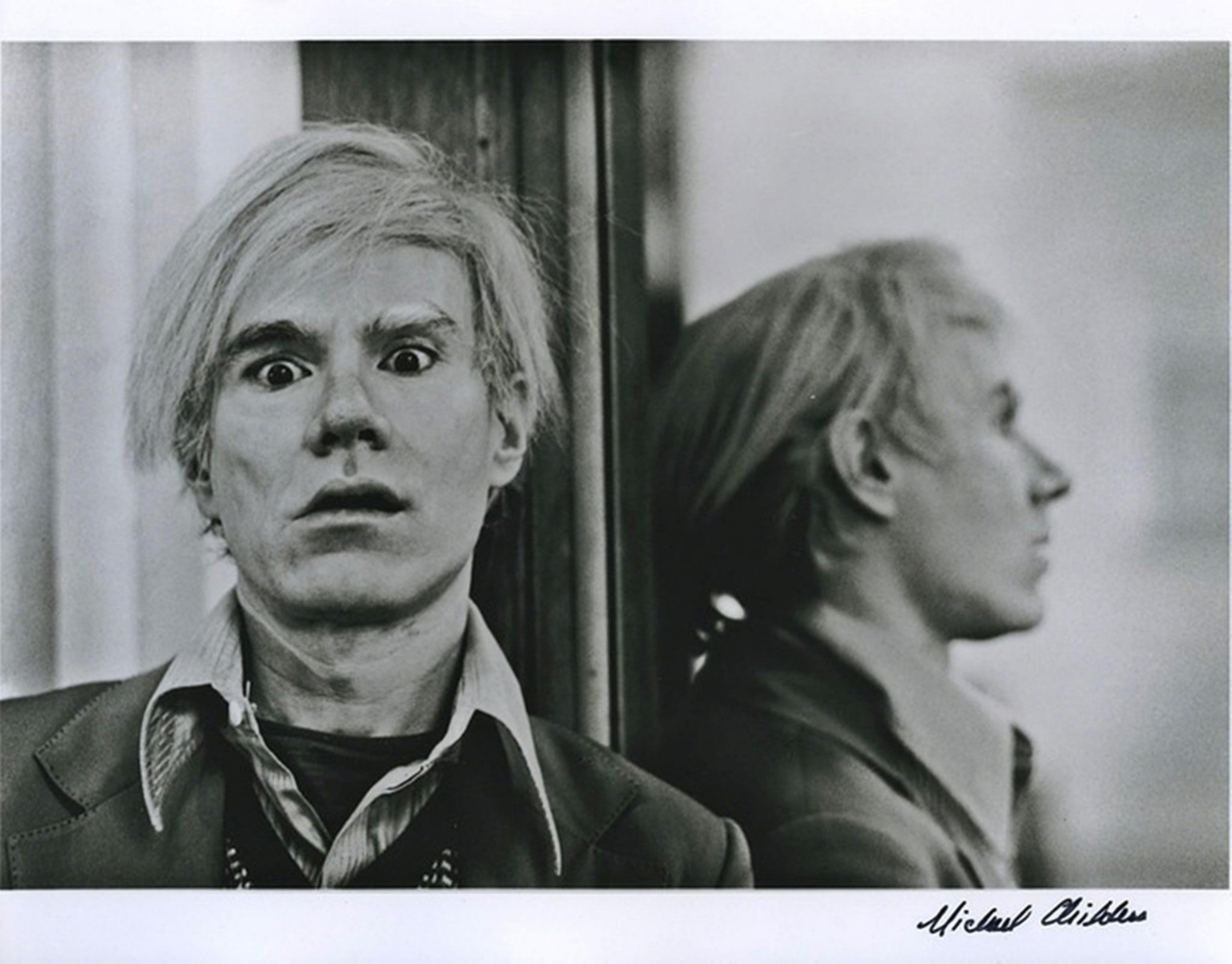 Michael Childers Portrait Print – Andy Warhol in seinem New Yorker Studio, 1976 (Palm Springs Art Museum), signiert 