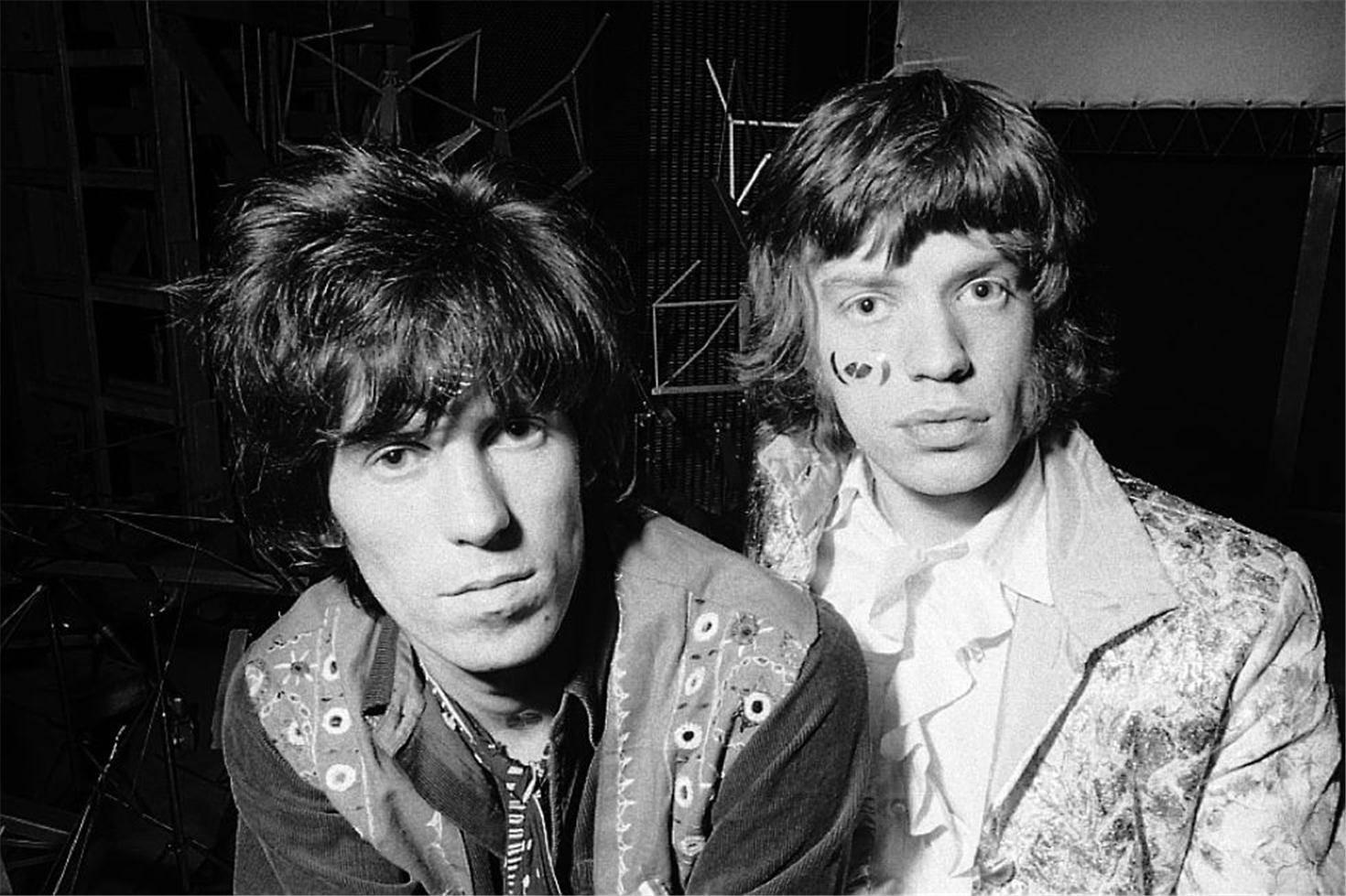 Michael Cooper (b.1941) Black and White Photograph - Keith Richards & Mick Jagger, 1967