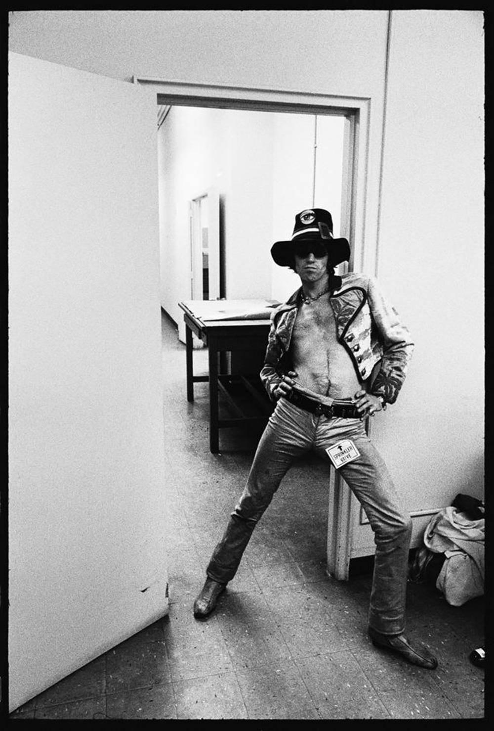Michael Cooper (b.1941) Black and White Photograph - Keith Richards, 1967