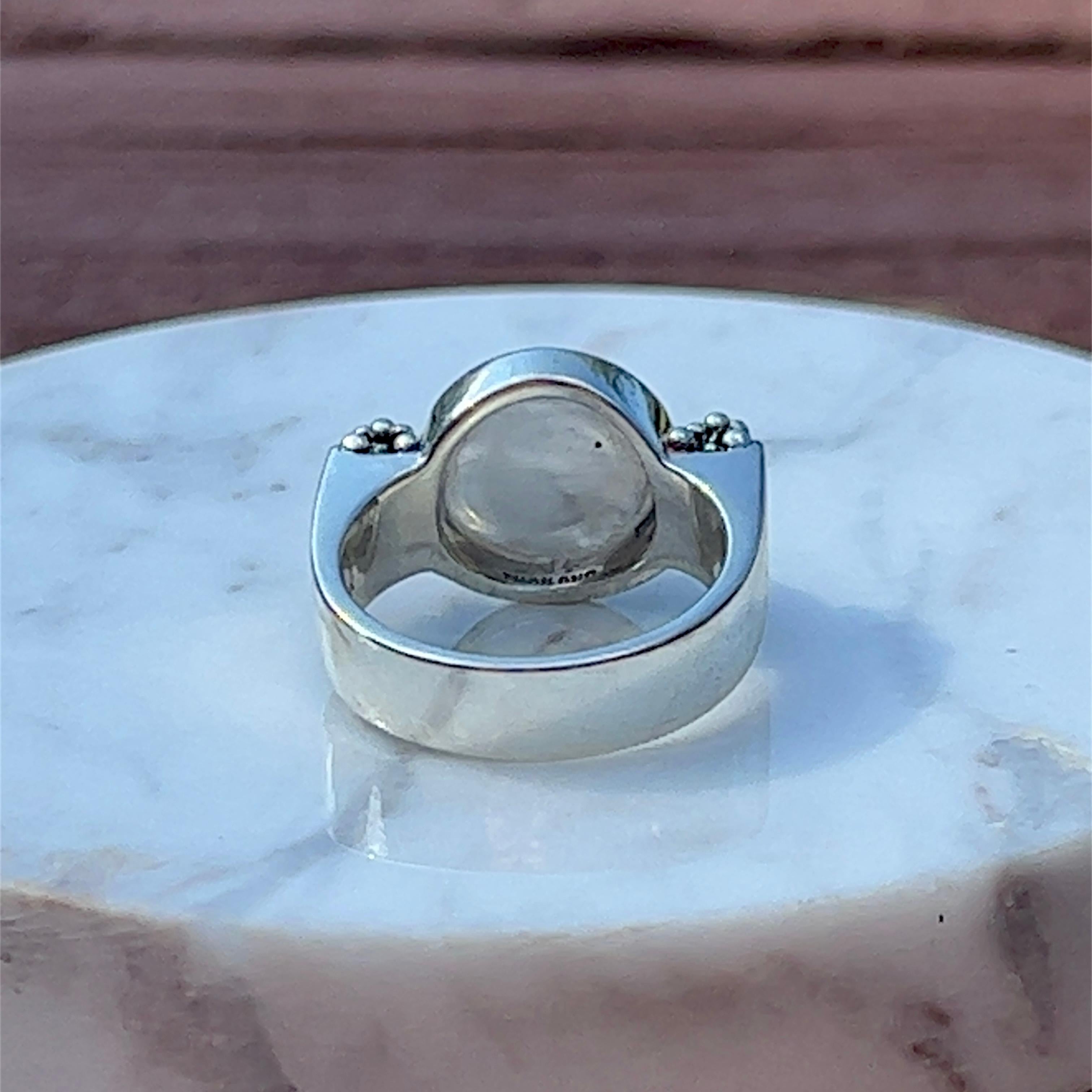 Michael Dawkins Freshwater Pearl Ring in 14K Gold/Sterling Silver In Good Condition In Towson, MD