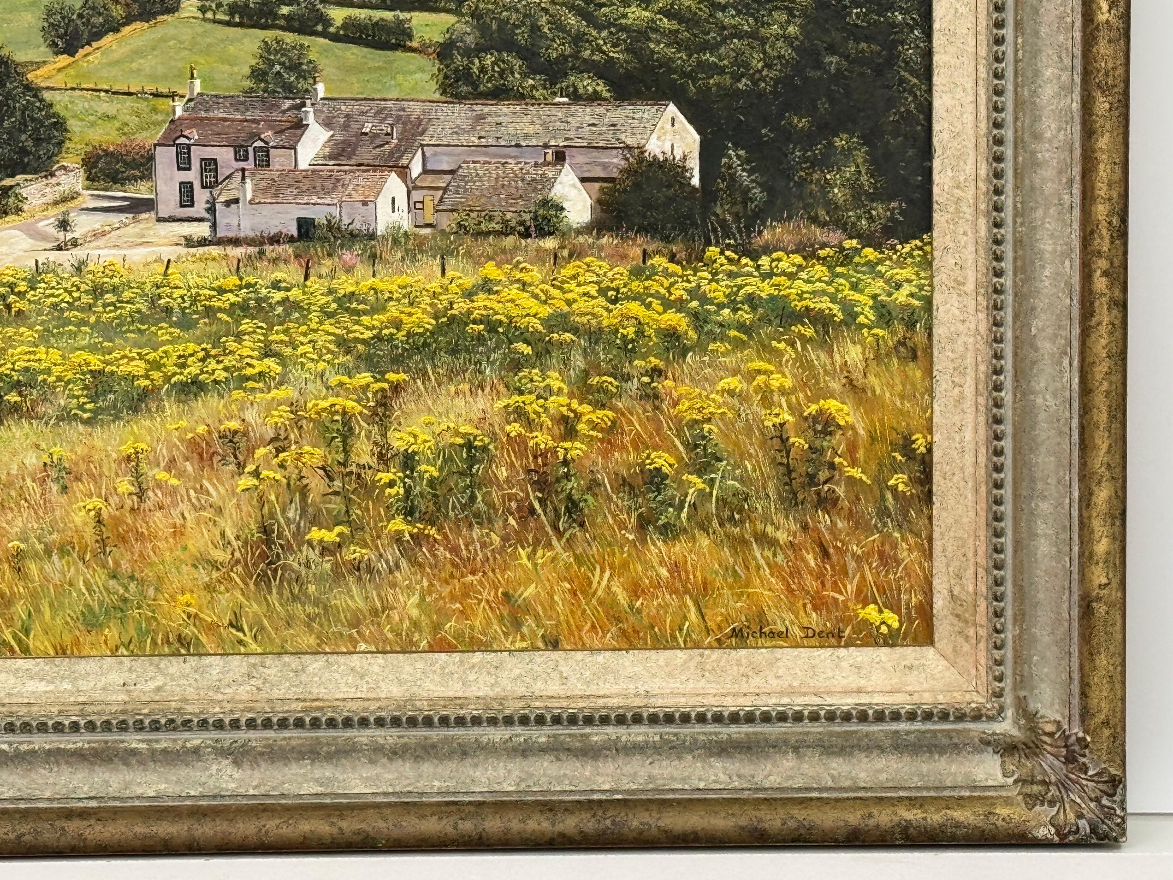 Paesaggio inglese con chiesa, fattoria e montagne del Lake District sullo sfondo in vendita 12