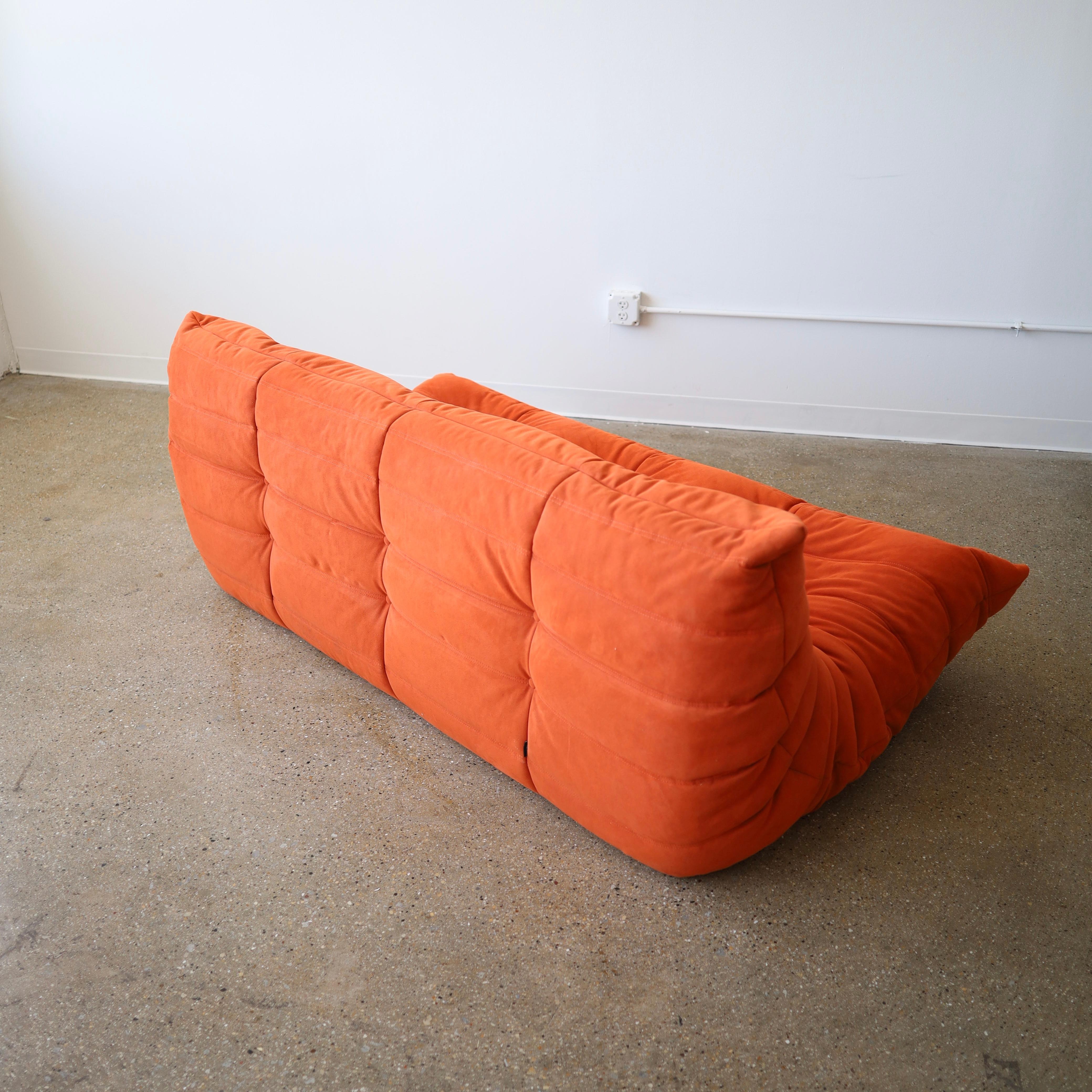 Michael Ducaroy “Togo” Sofa In Good Condition In Chicago, IL