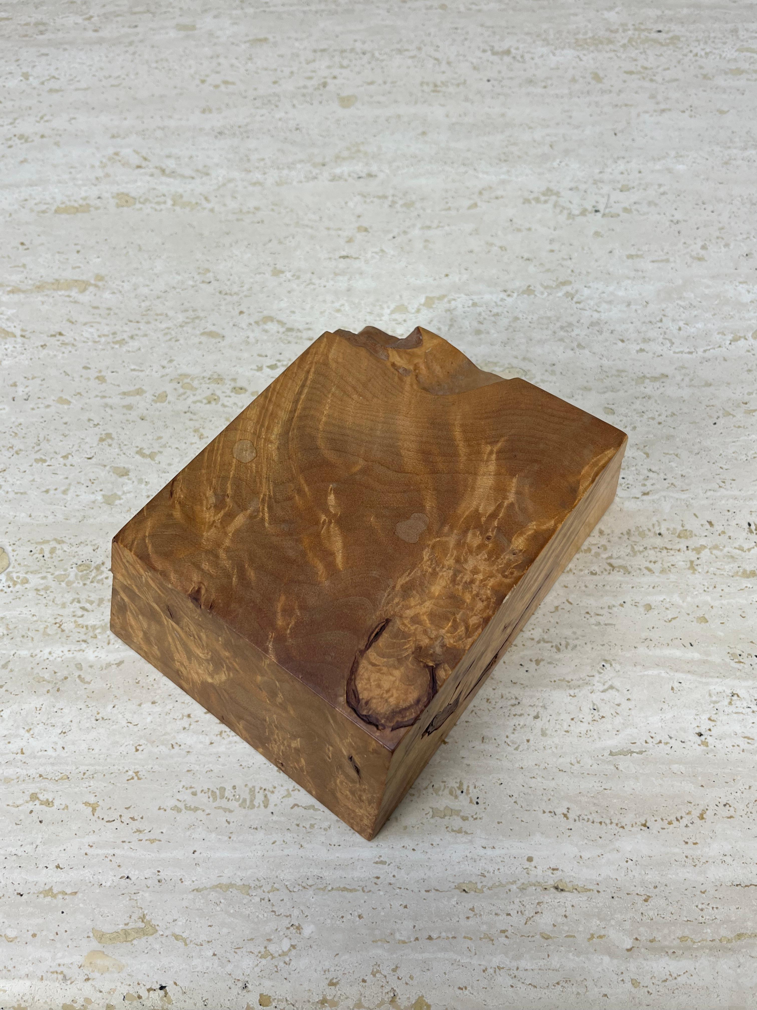 Michael Elkan Burl Maple wood jewelry box, signed For Sale 5