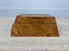 Michael Elkan Joyero de madera de arce Burl, firmado