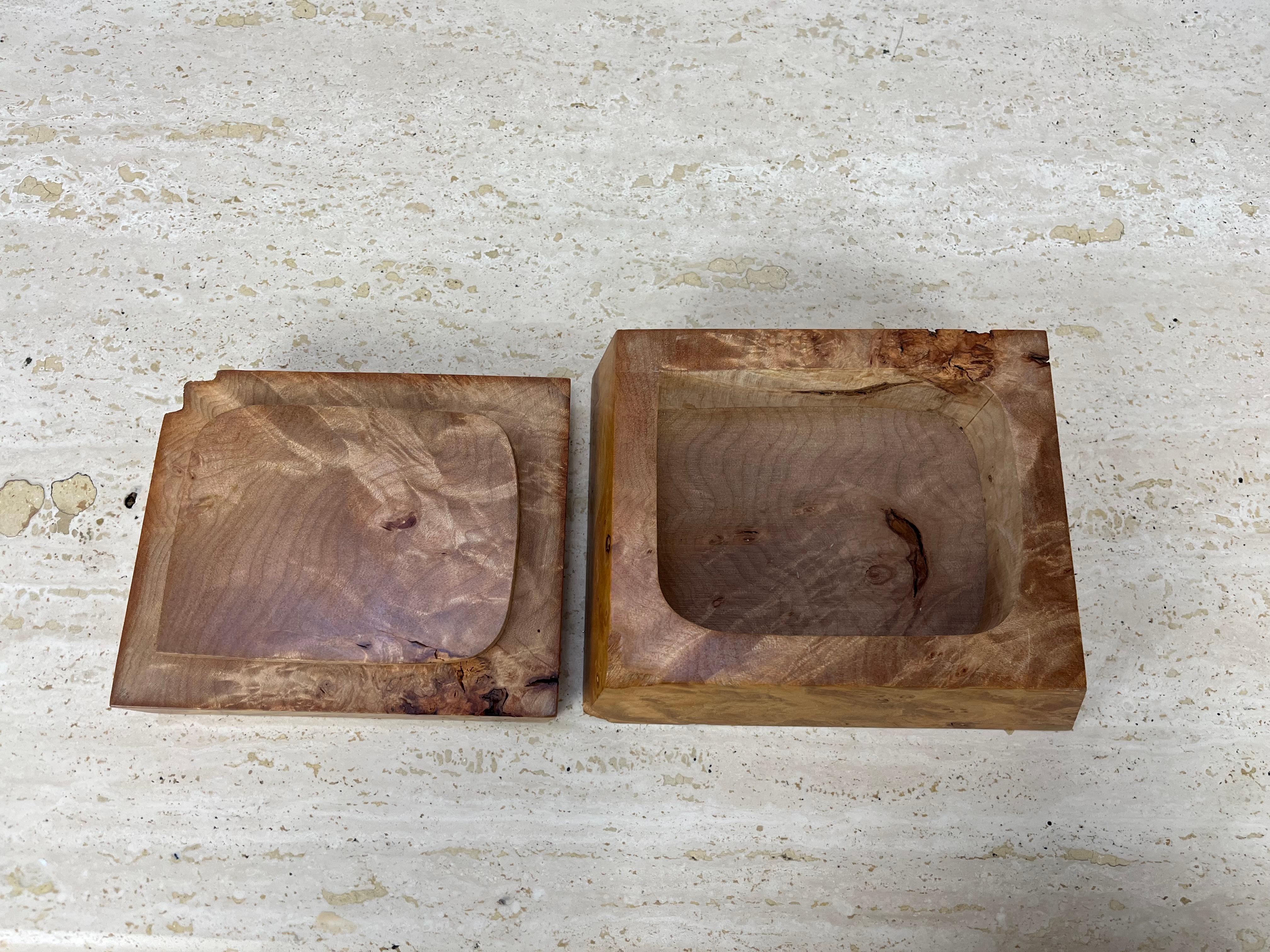 Michael Elkan Burl Maple wood jewelry box, signed For Sale 2