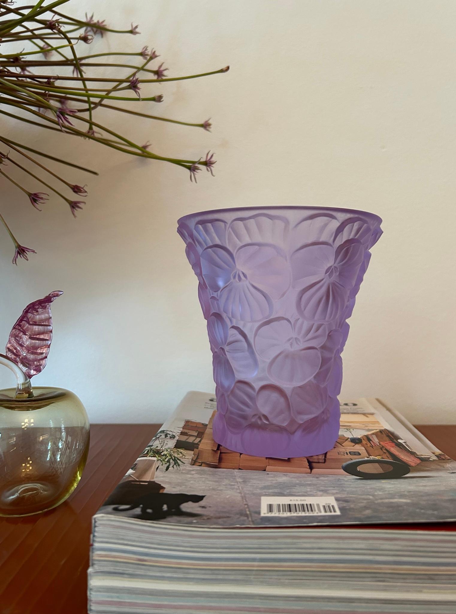 Fatto a mano Vaso di fiori Michael in vendita
