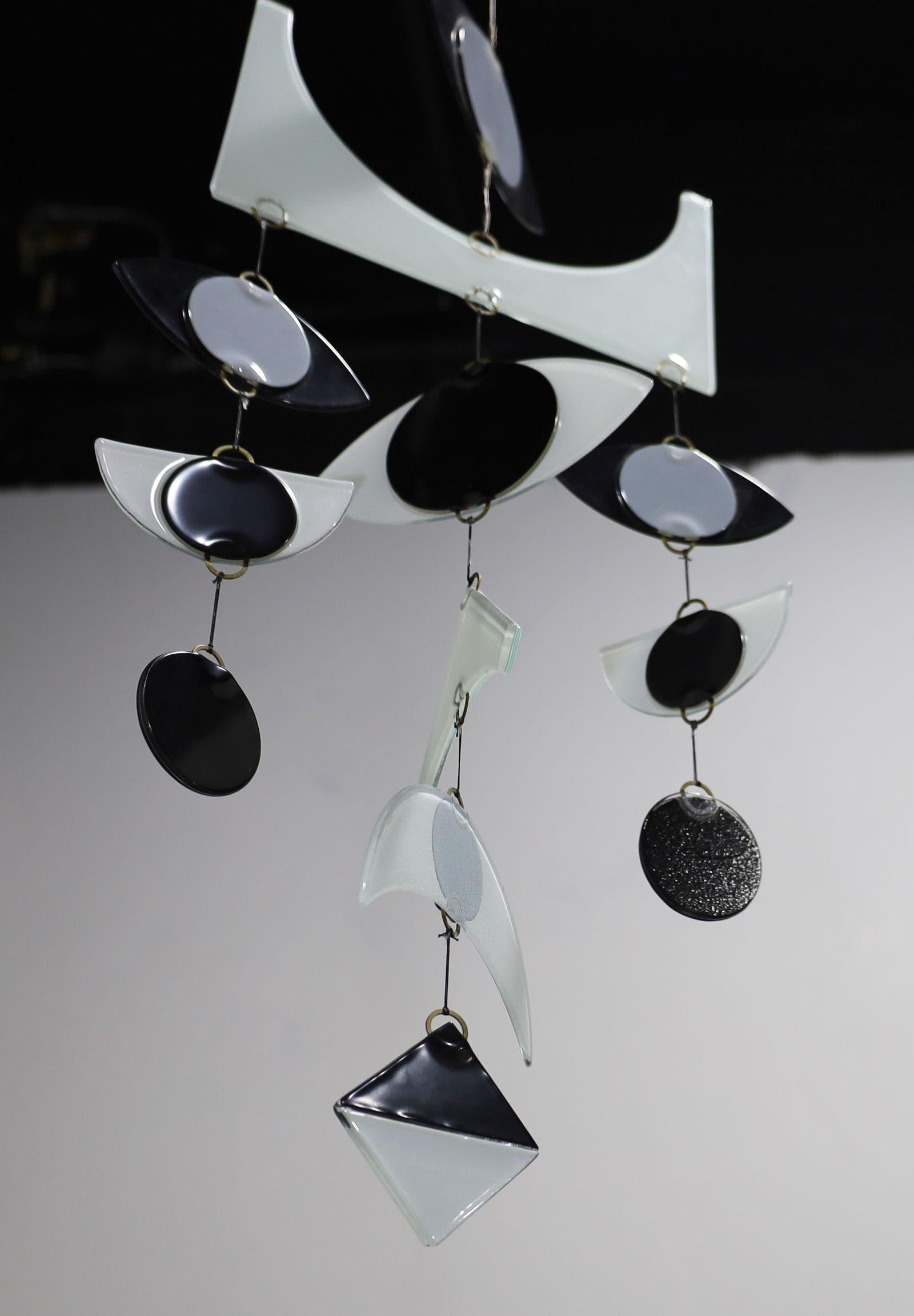 Vetro artistico Michael and Frances Higgins Fused Art Glass Mobil, Firmato in vendita