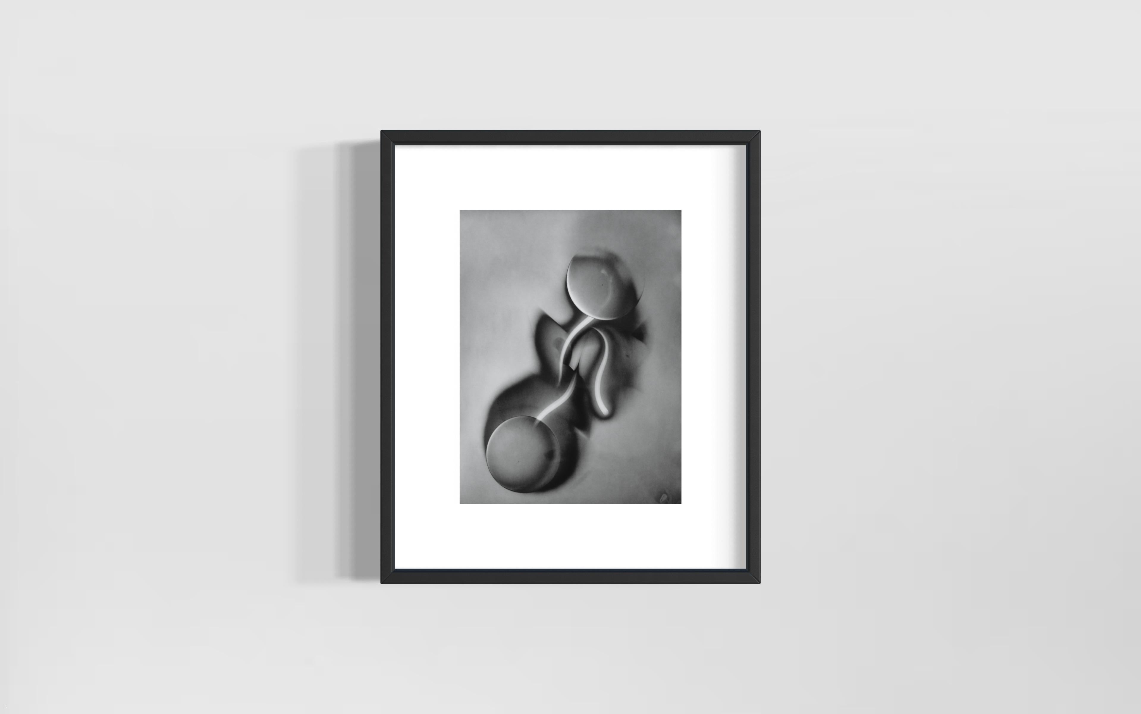 #396, 2016
Silver Gelatin Luminogram Print, Framed (classic museum style white book mount board and black frame)
Image size: 40.6 x 30.5 cm
Framed: 58 x 49 cm
Unique
Series: The Self Representation of Light
Signed and dated in pen on verso
© Michael