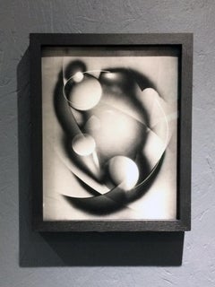 Vogelgesang #3, schwarz-weißes abstraktes Luminogramm, kleiner einzigartiger Druck, gerahmt