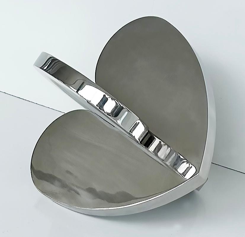Michael Gitter Interlocking Hearts Sculpture, Solid Thick Stainless Steel In New Condition For Sale In Miami, FL