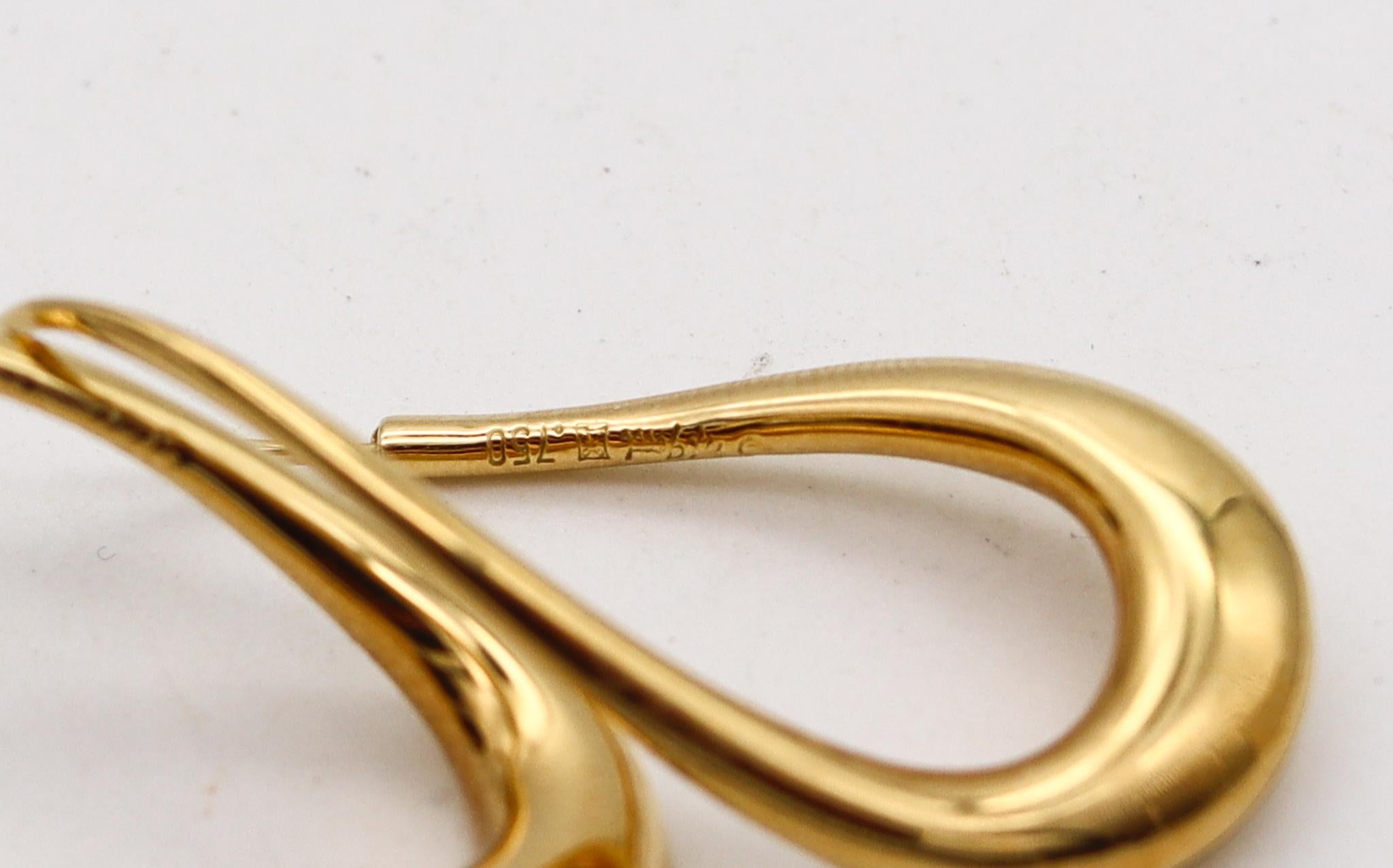 Michael Good 1981 Aerodynamic Twisted Eight Ear Drops In 18Kt Yellow Gold In Excellent Condition In Miami, FL