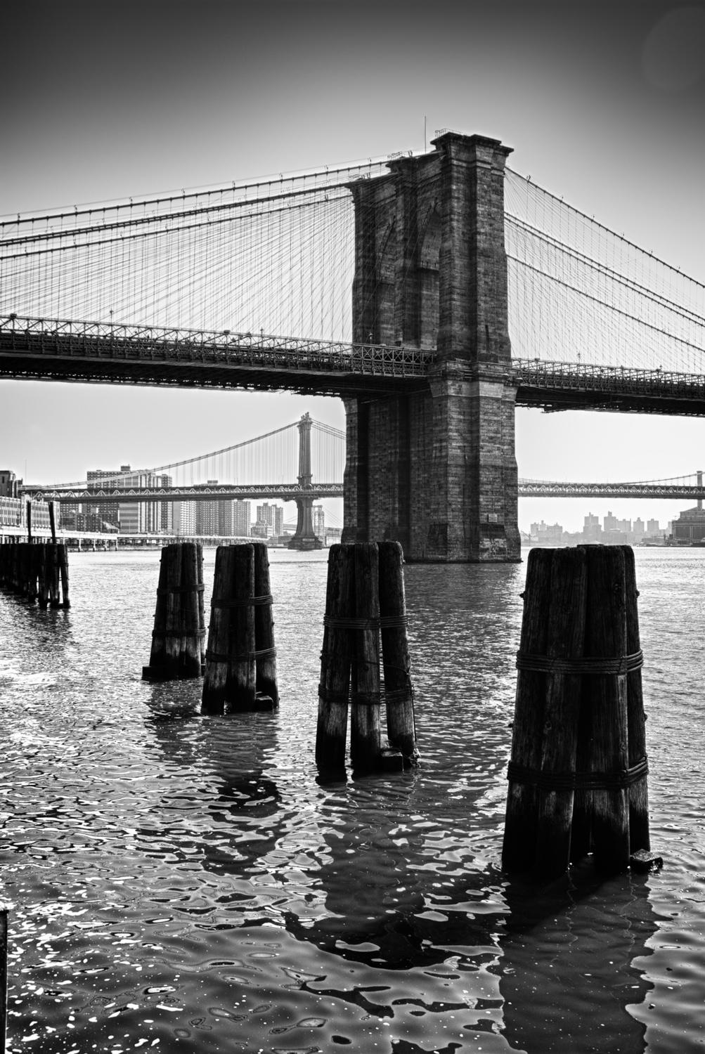 Michael Götze Black and White Photograph - View on Brooklyn Bridge- contemporary black & white New York City photography 