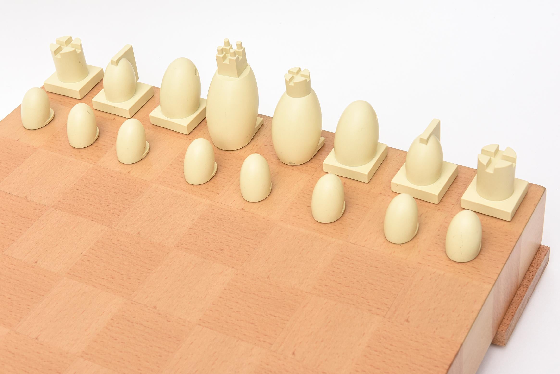 schachfiguren abstrakt