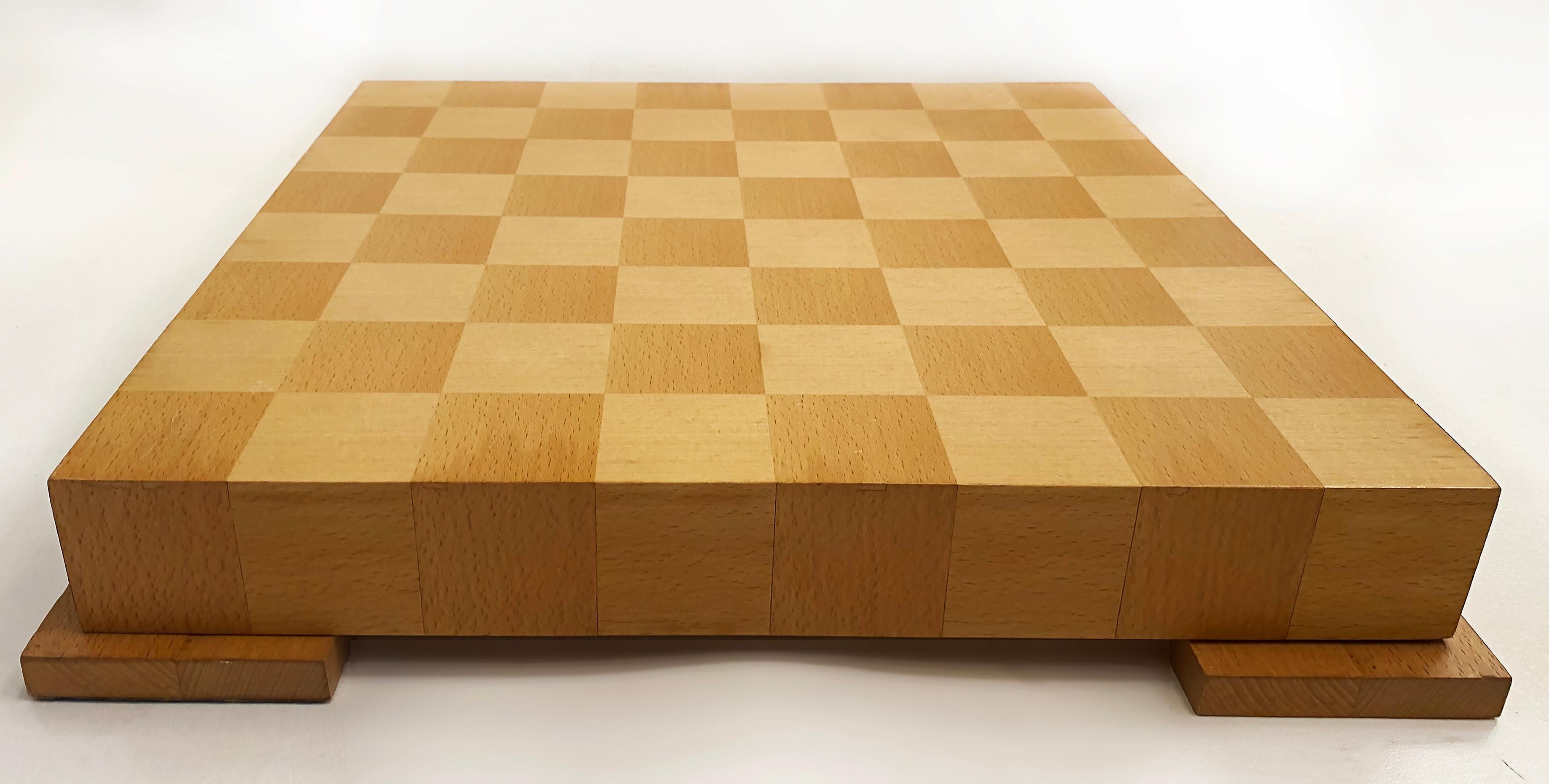 Michael Graves Post-modern Chess / Checkers Set Board Game and Pieces (Jeu d'échecs et de dames et pièces) en vente 7