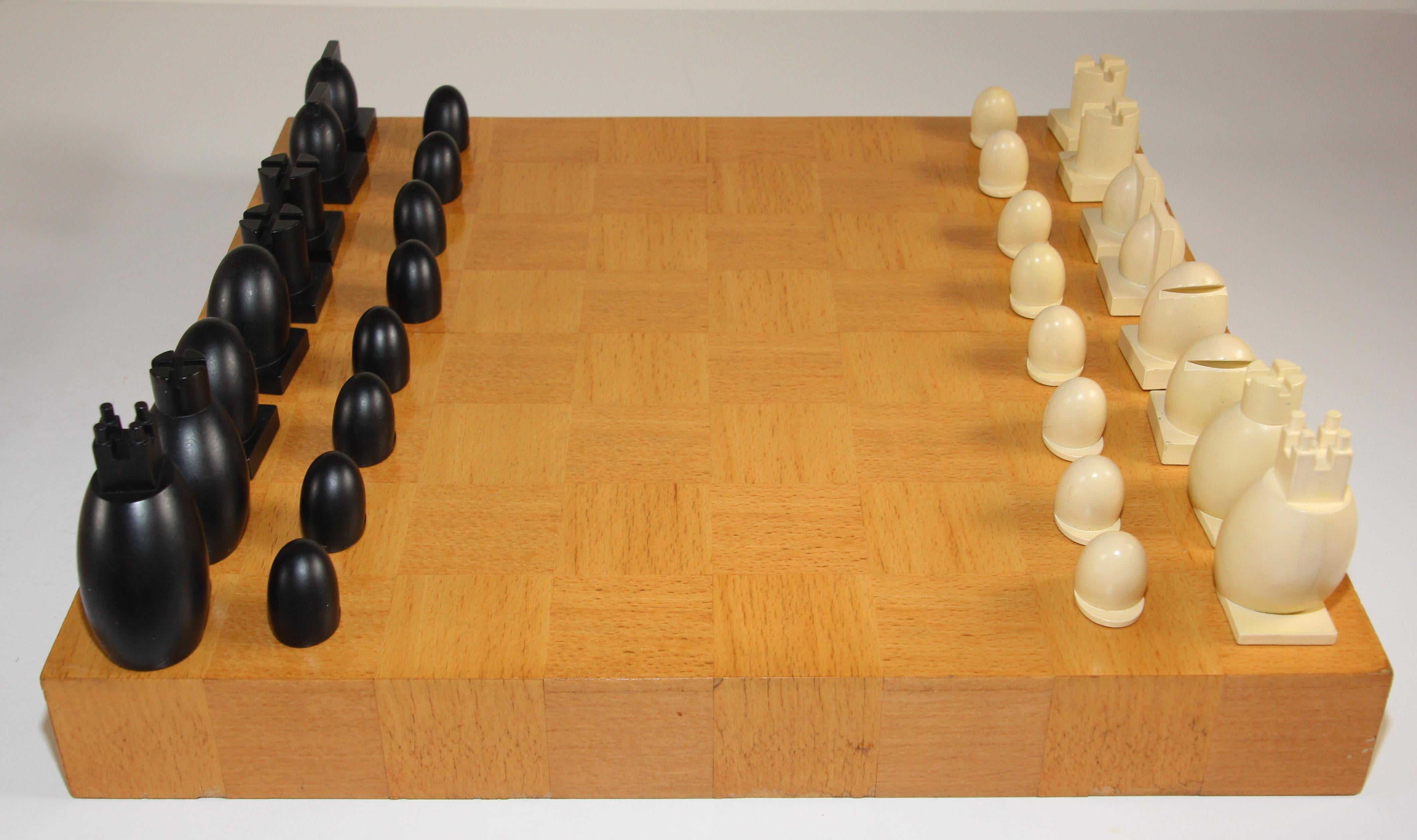 Michael Graves Postmodern Chess and Checkers Set 1
