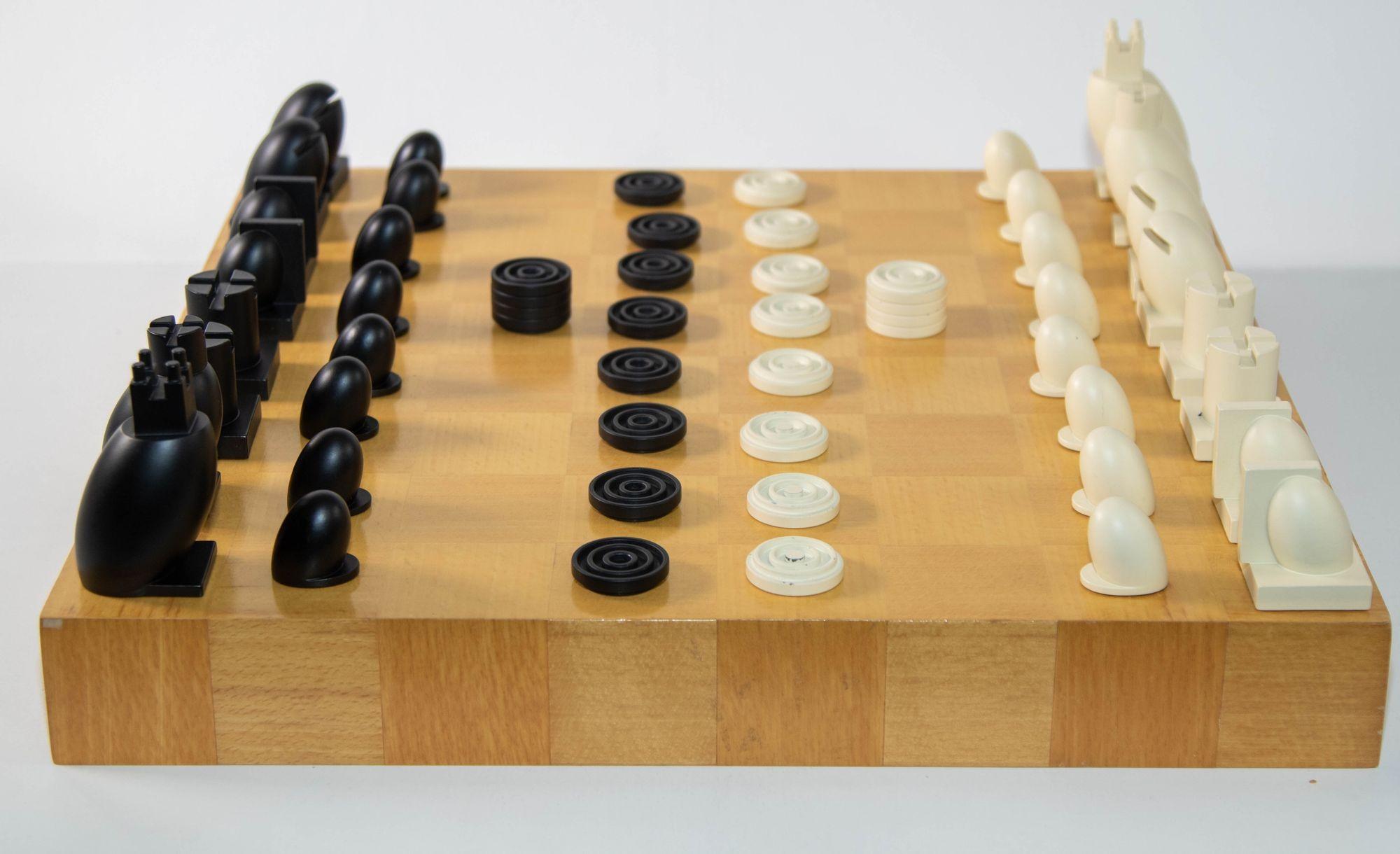 Michael Graves Postmodernes Schach- und Damespiel-Set (amerikanisch) im Angebot