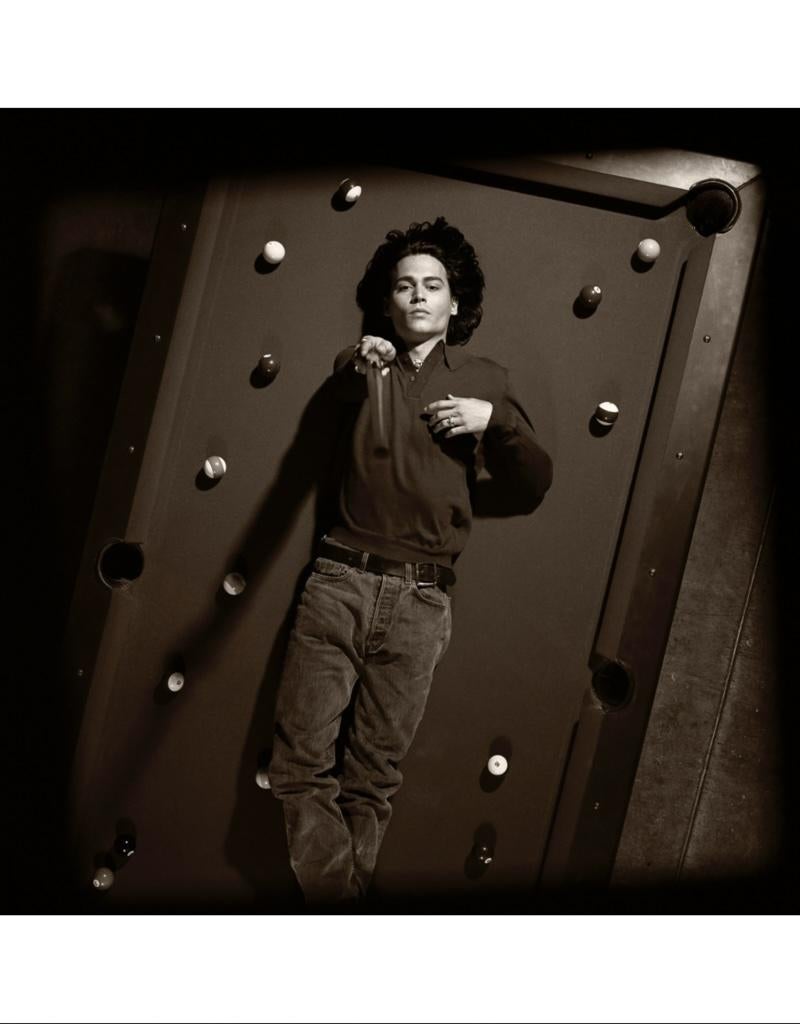 Portrait Photograph di Michael Grecco - Johnny Depp - Los Angeles, CA 1994 II